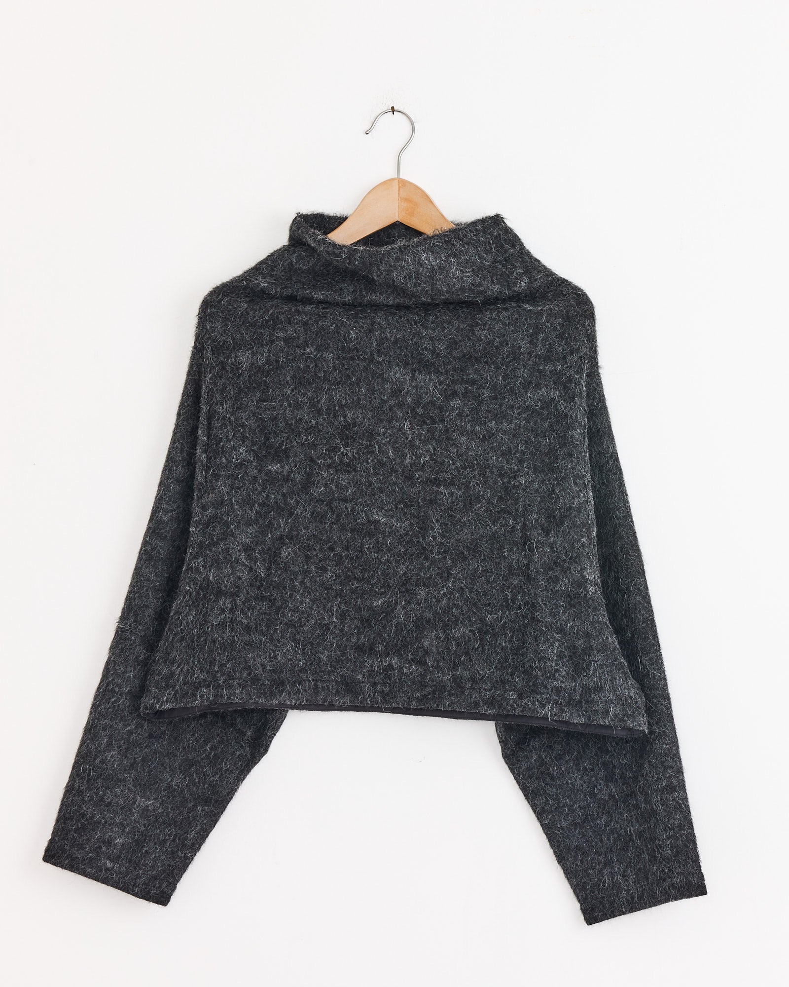 Alpaca Top in Charcoal