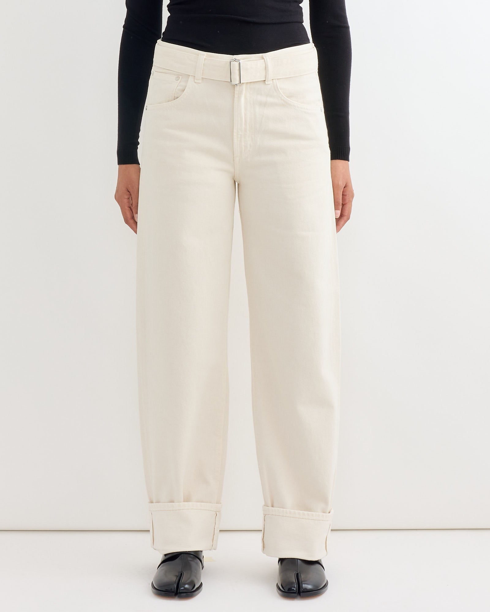 Cuffed Taper Jean in Brown Rice