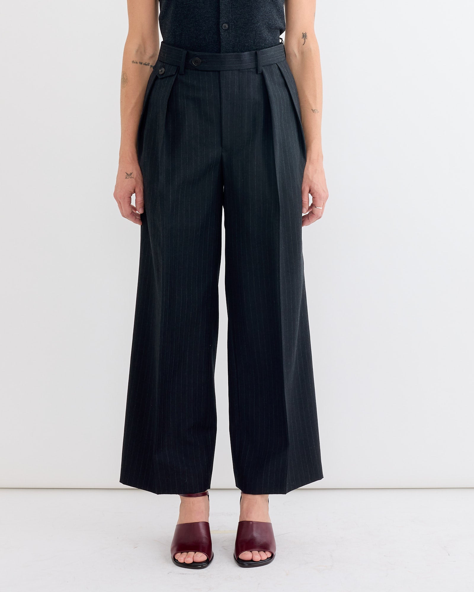 Bluefaced Two Tuck Slack in Charcoal Navy Stripe