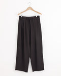 Relaxed Pleated Pant in Dark Brown