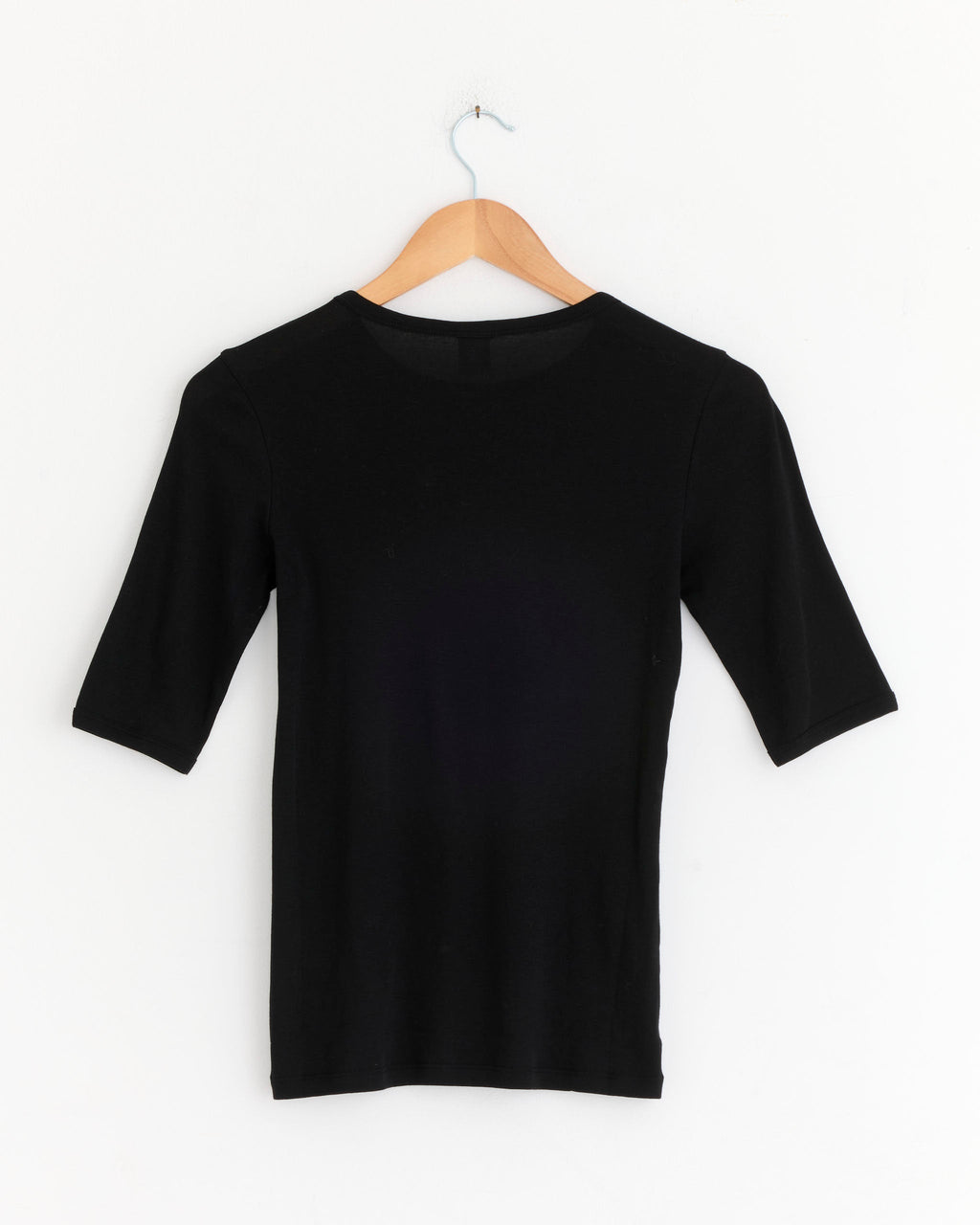 Anna Tee in Black