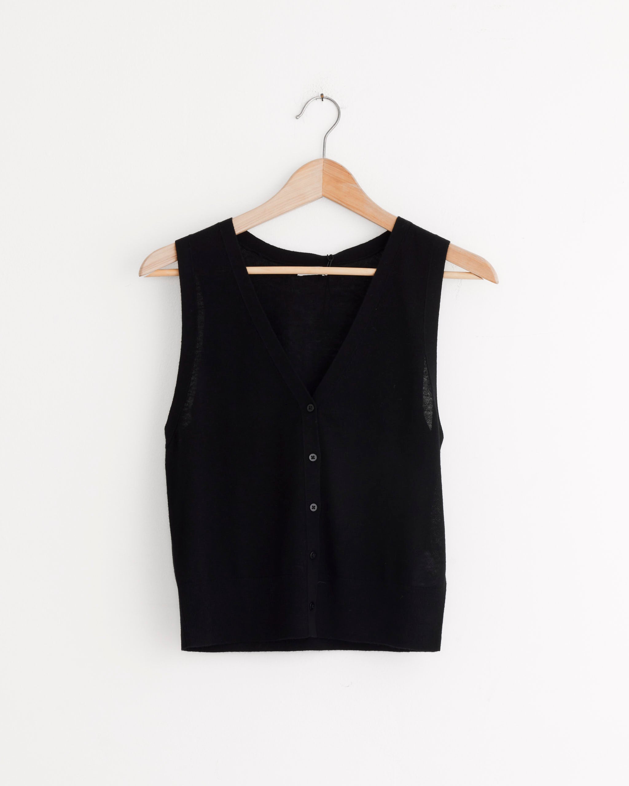 Oupa Vest in Black