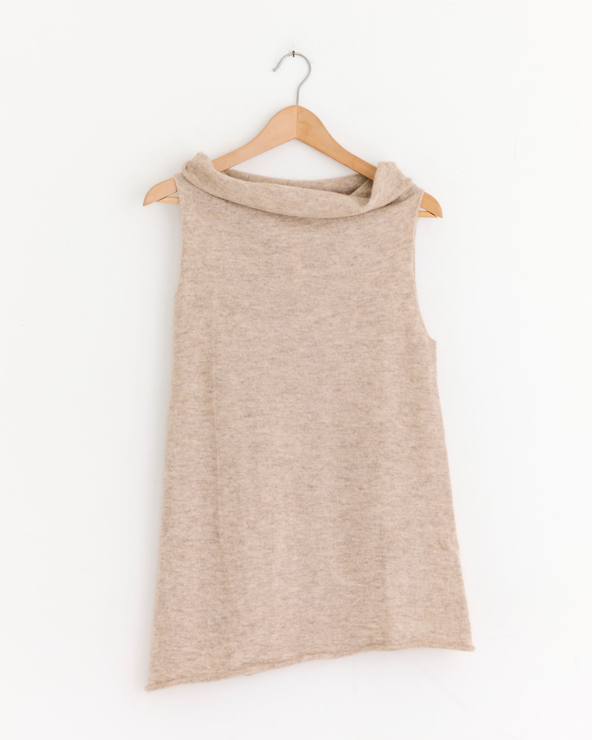Askew Shell Top in Oatmeal