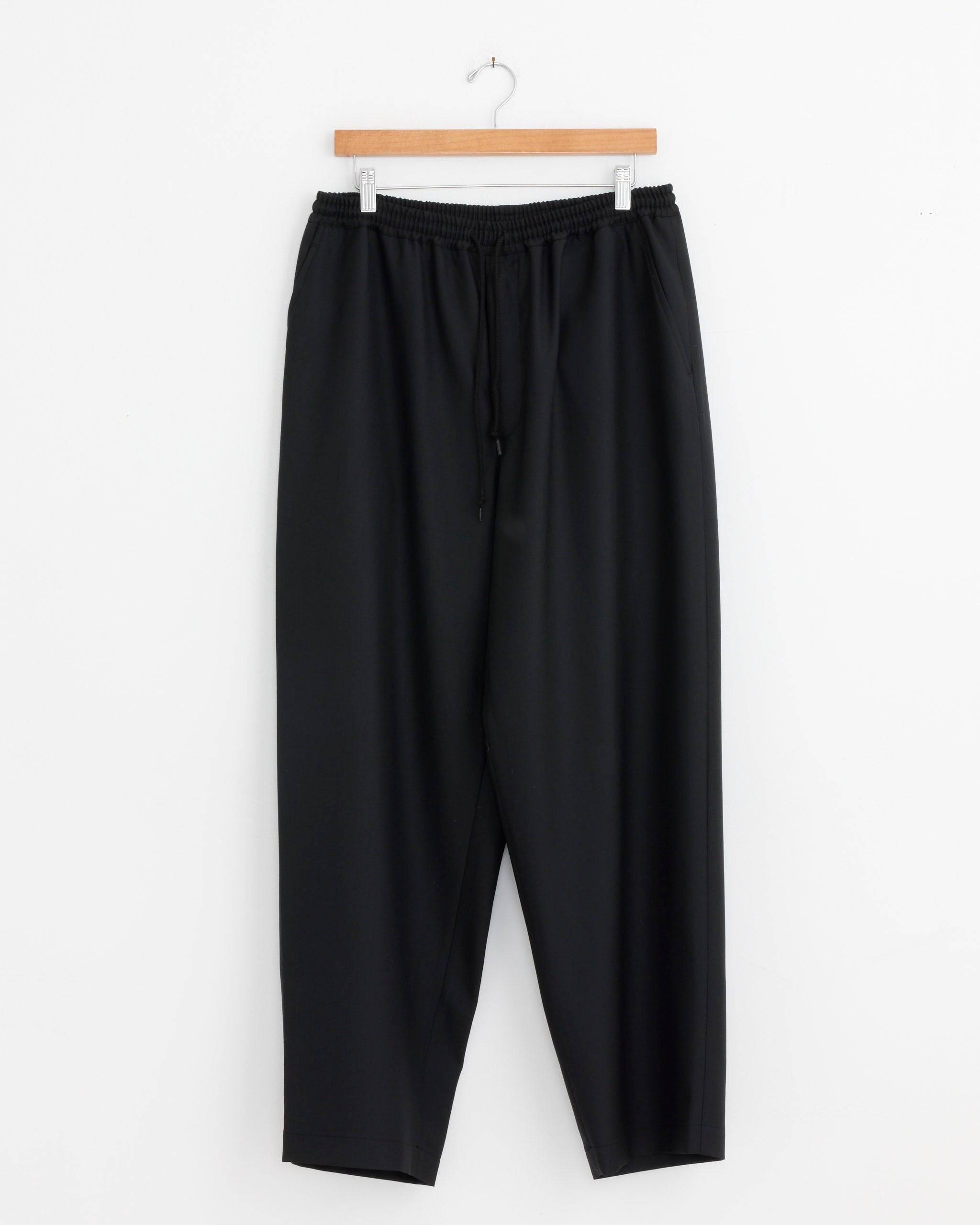 009 Pant in Black