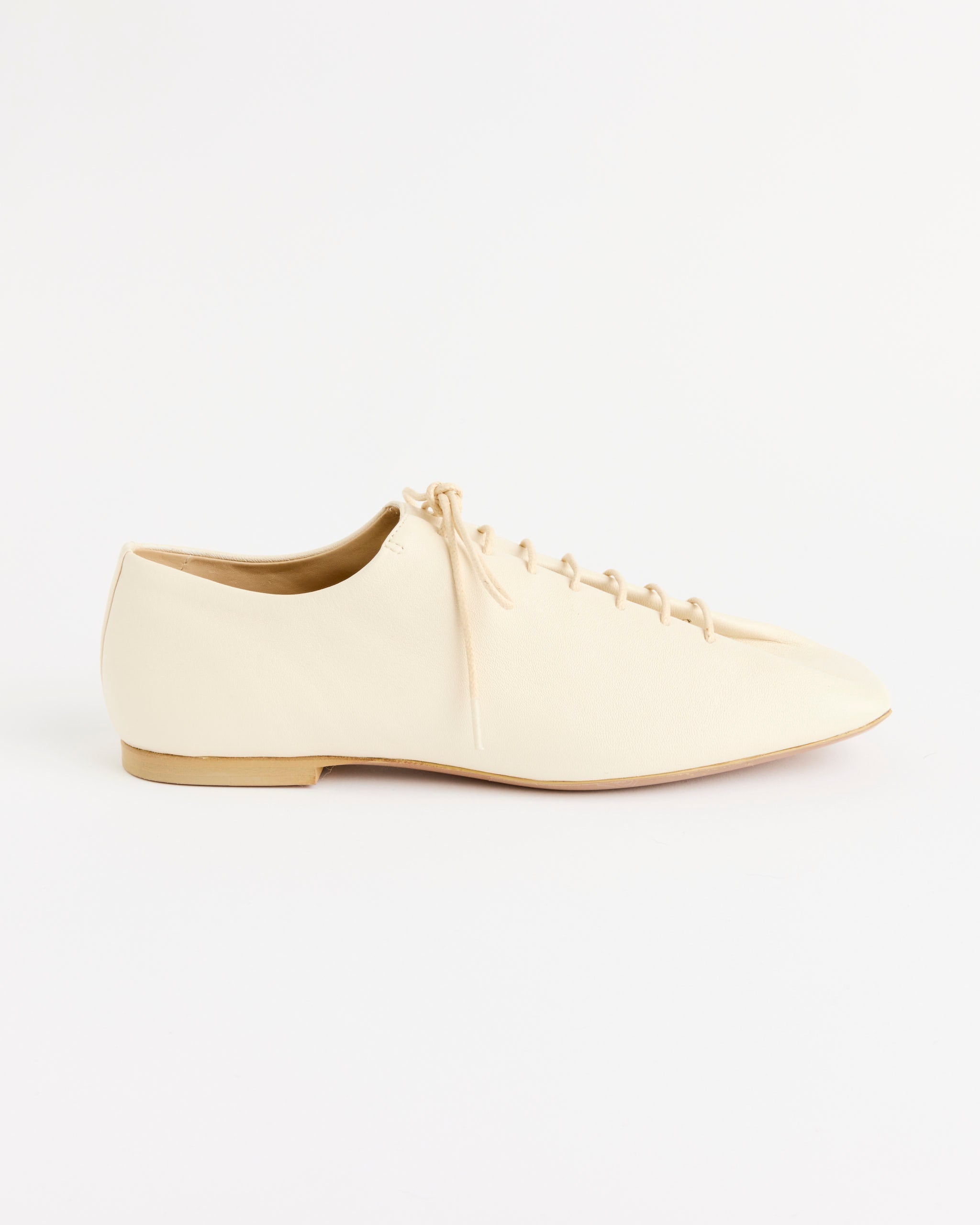 Souris Flat Classic Derbies in White
