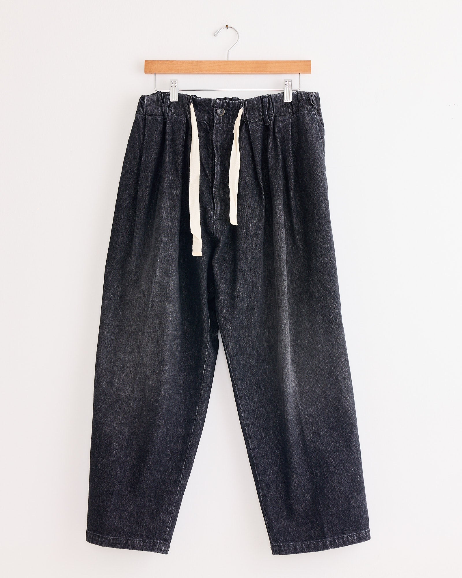 Baggy Trouser Black in Denim Damaged