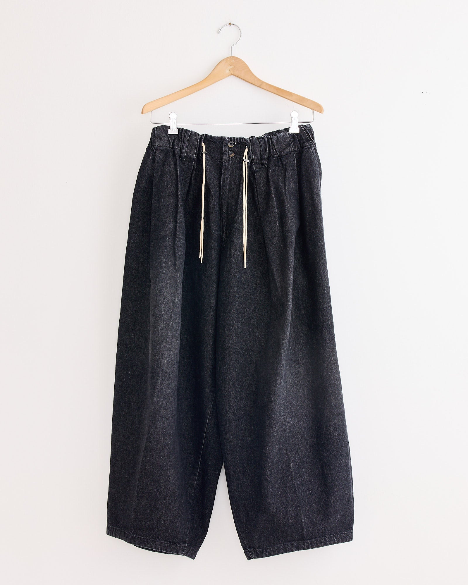 Circular Pant Black in Denim Damaged
