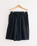 Circular Short Tropical Wool Pant in Black