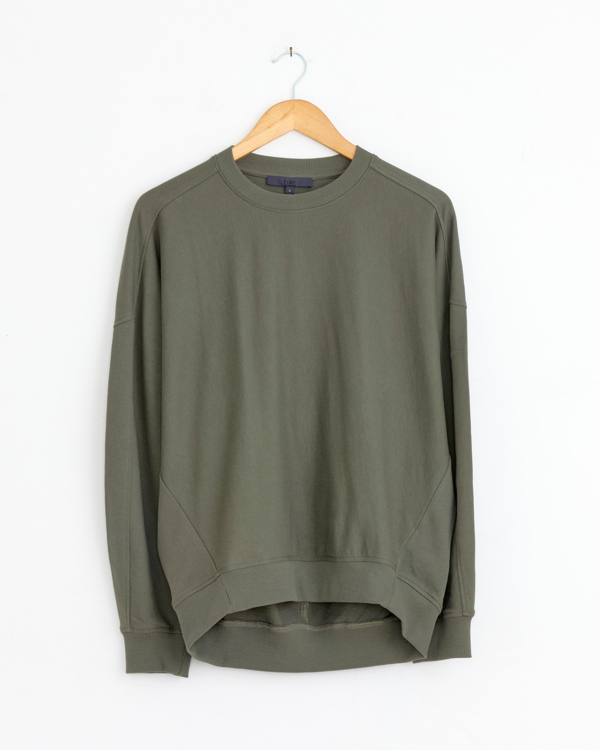 Light Weight Sweatshirt in Olive