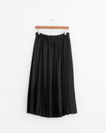 Feather Weight Pleated Pull On Skirt in Black