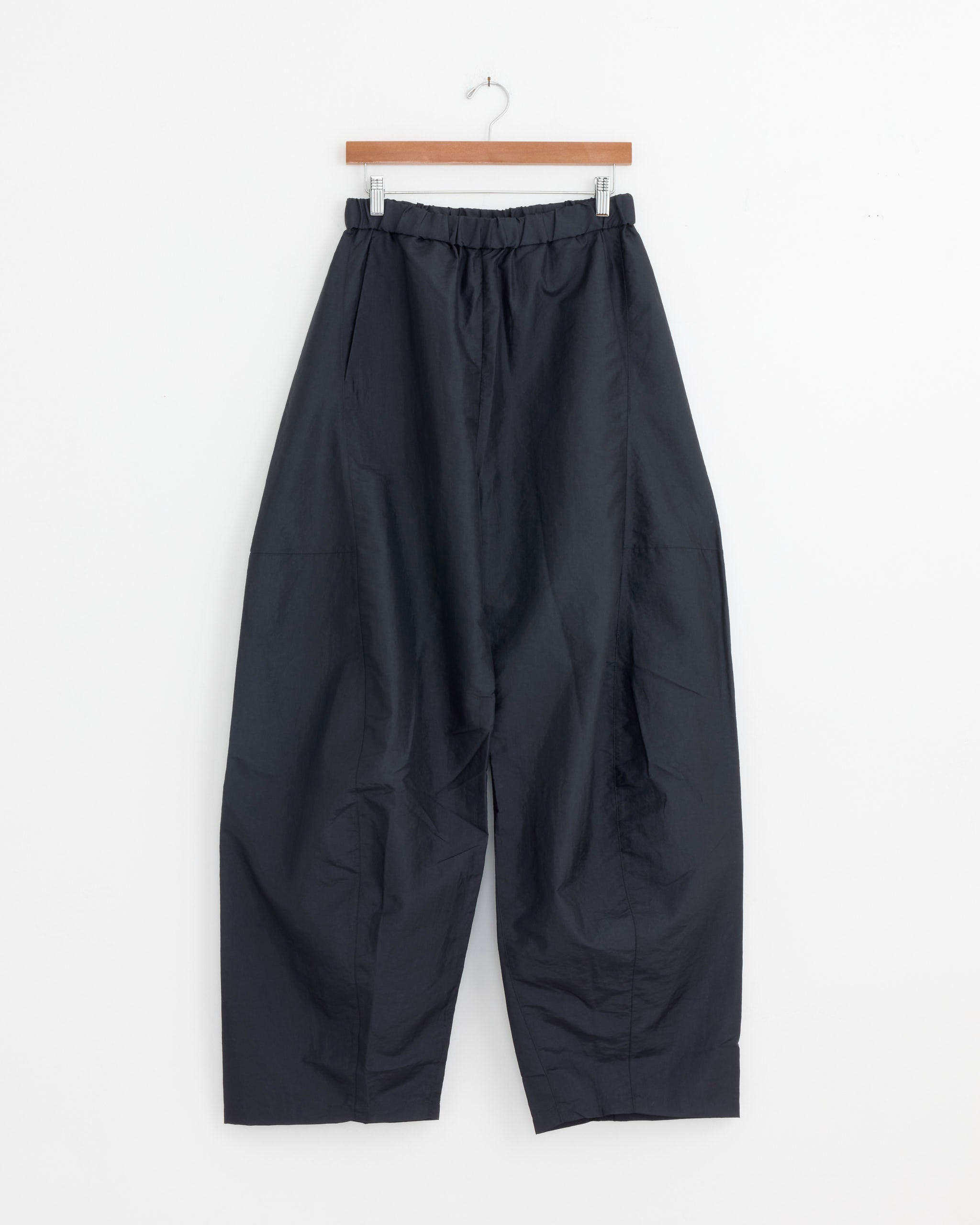Crispy Nylon Winslow Pant in Navy