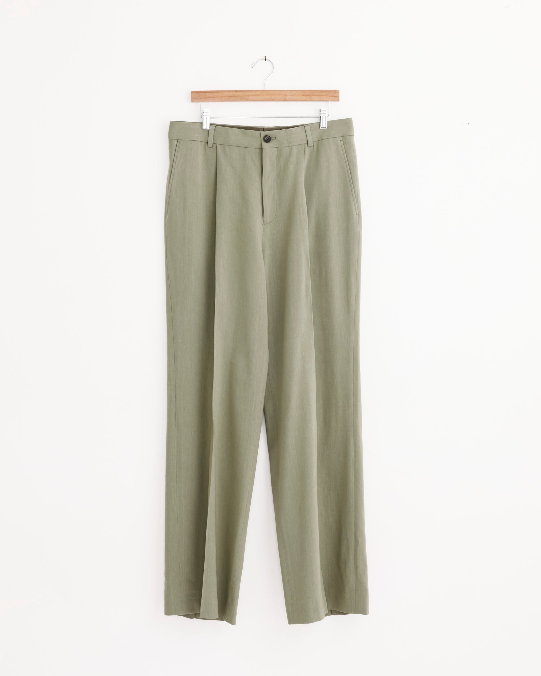 Pleated Pant in Pistache