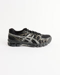 Gel Kayano 20 in Black/Clay Grey