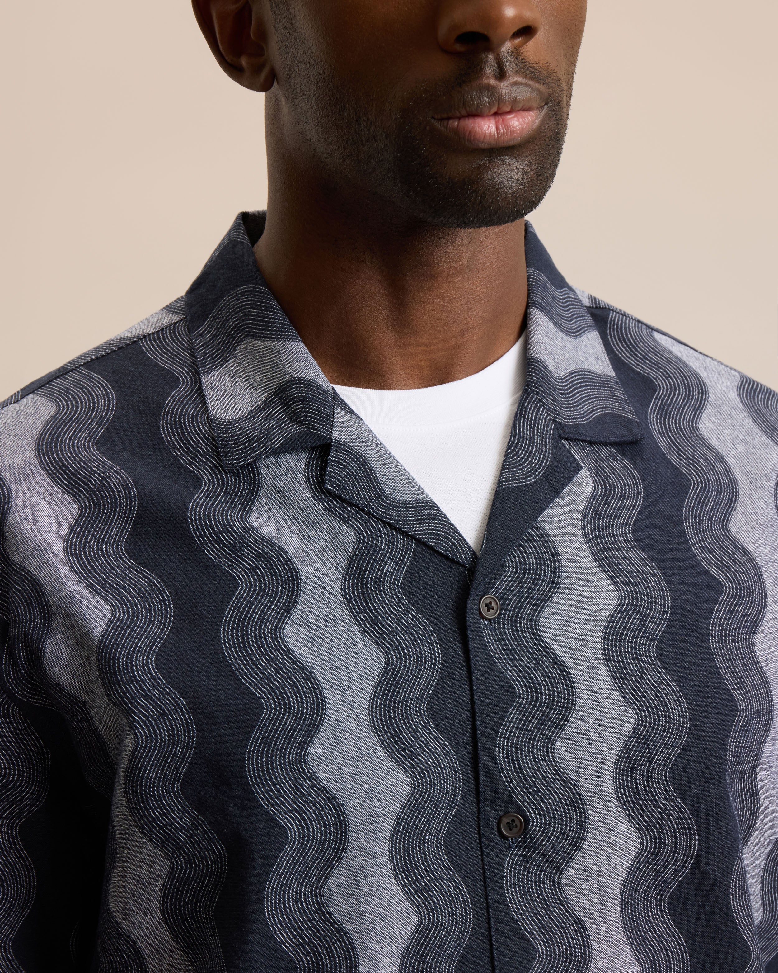 PRINTED CHAMBRAY RESORT SHIRT