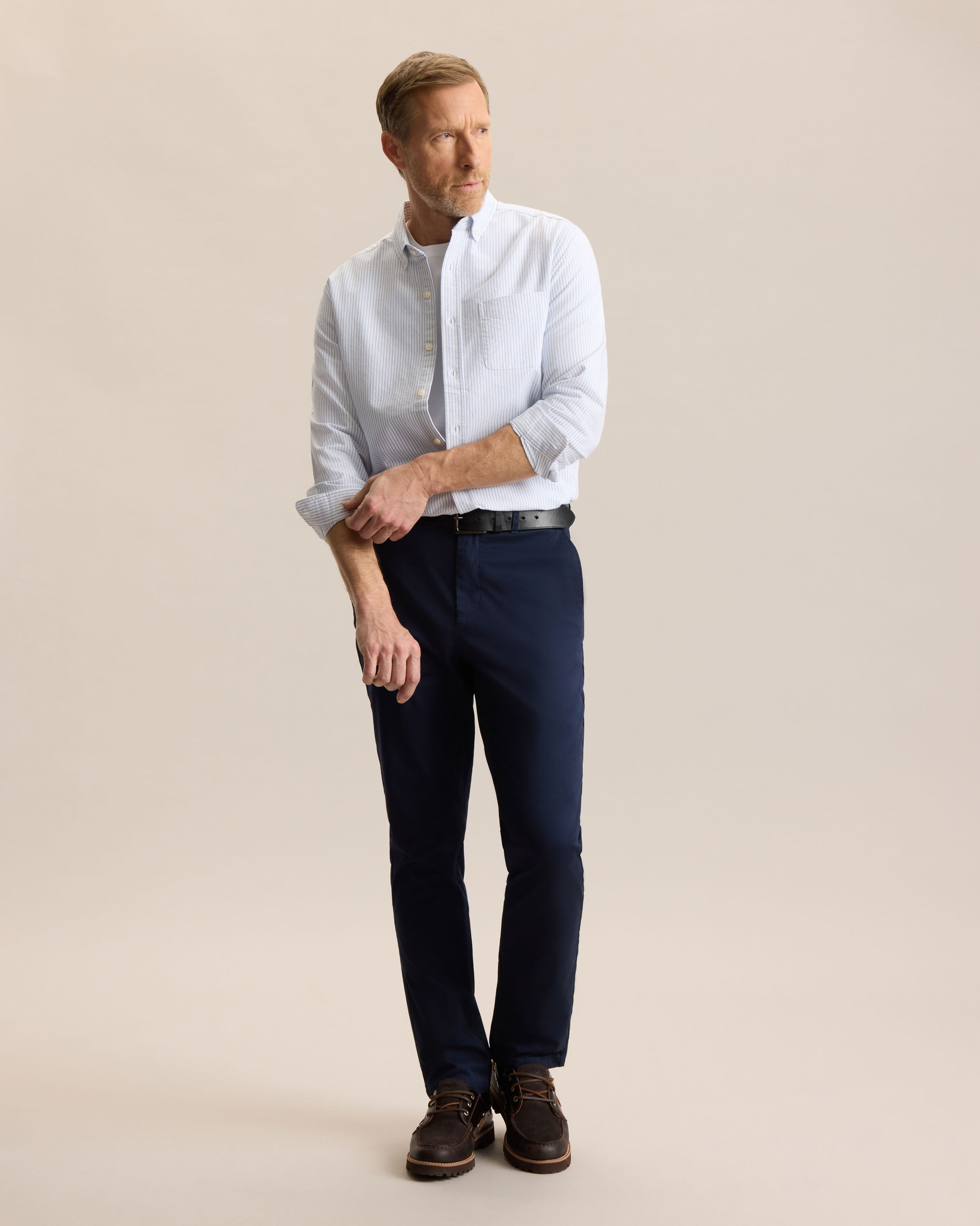 ESSENTIAL SLIM CHINO PANT