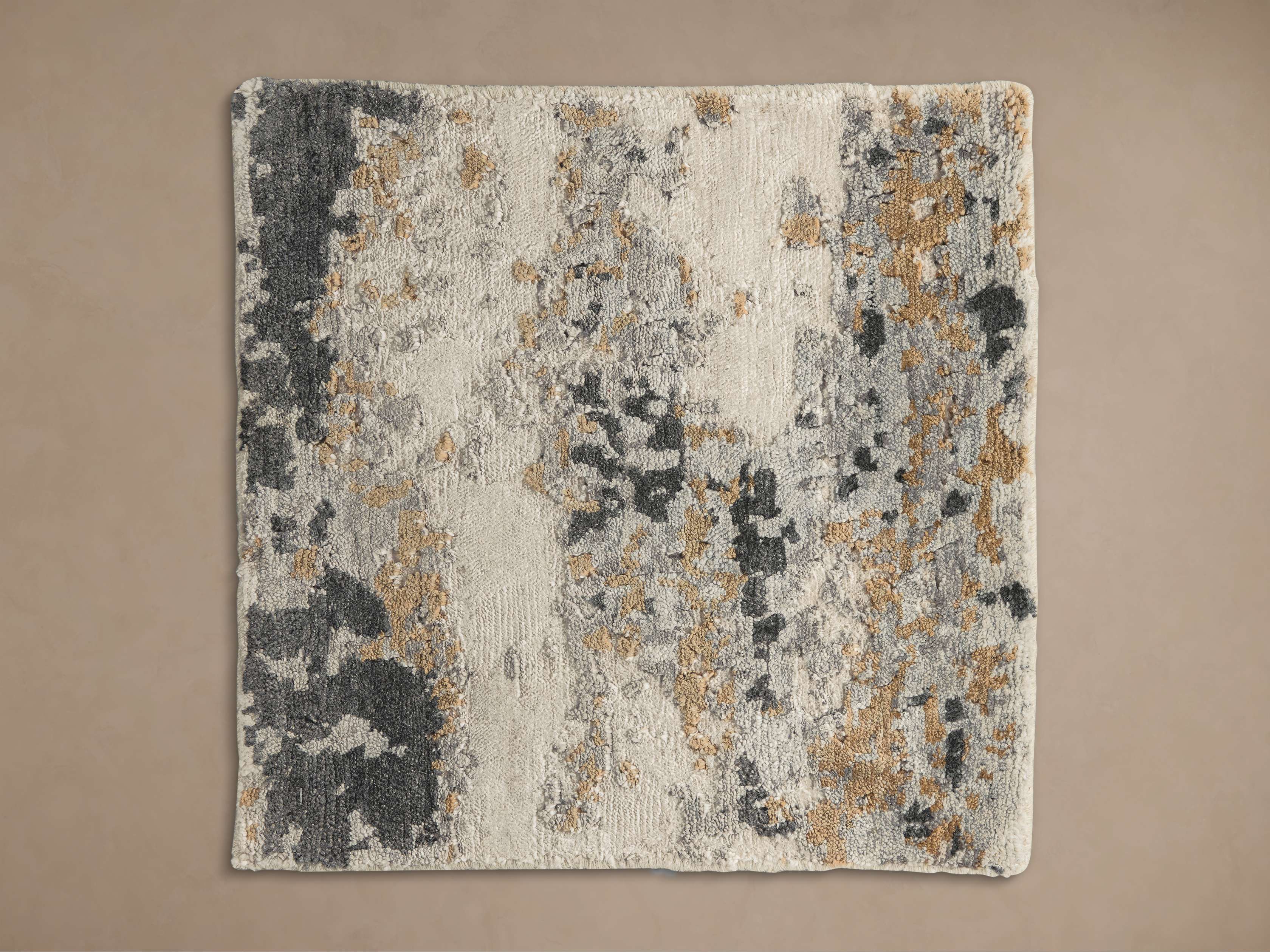 Viona Hand-Knotted Rug Swatch