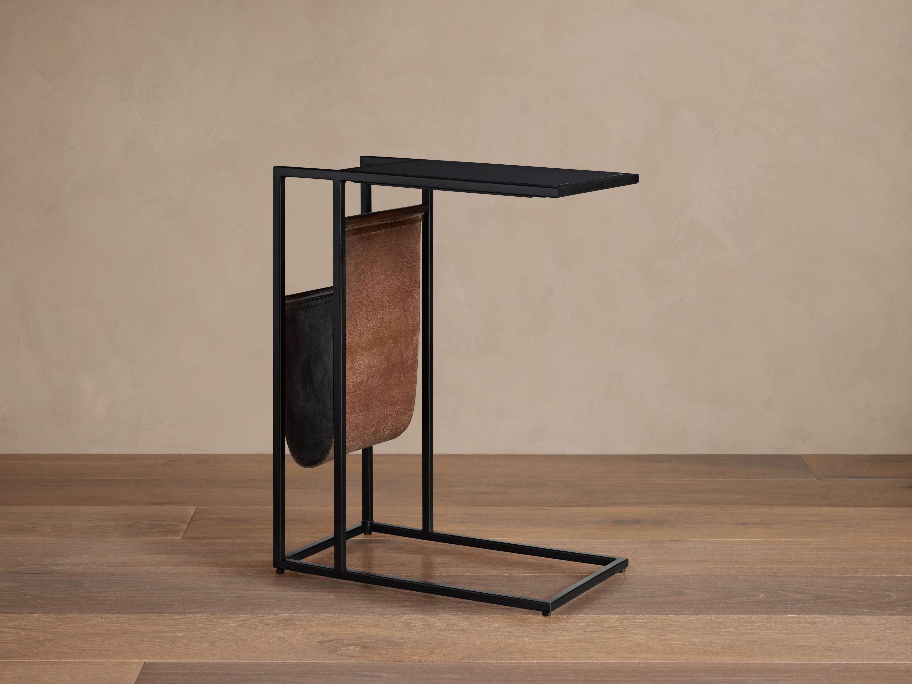 Kyler Sling C Table