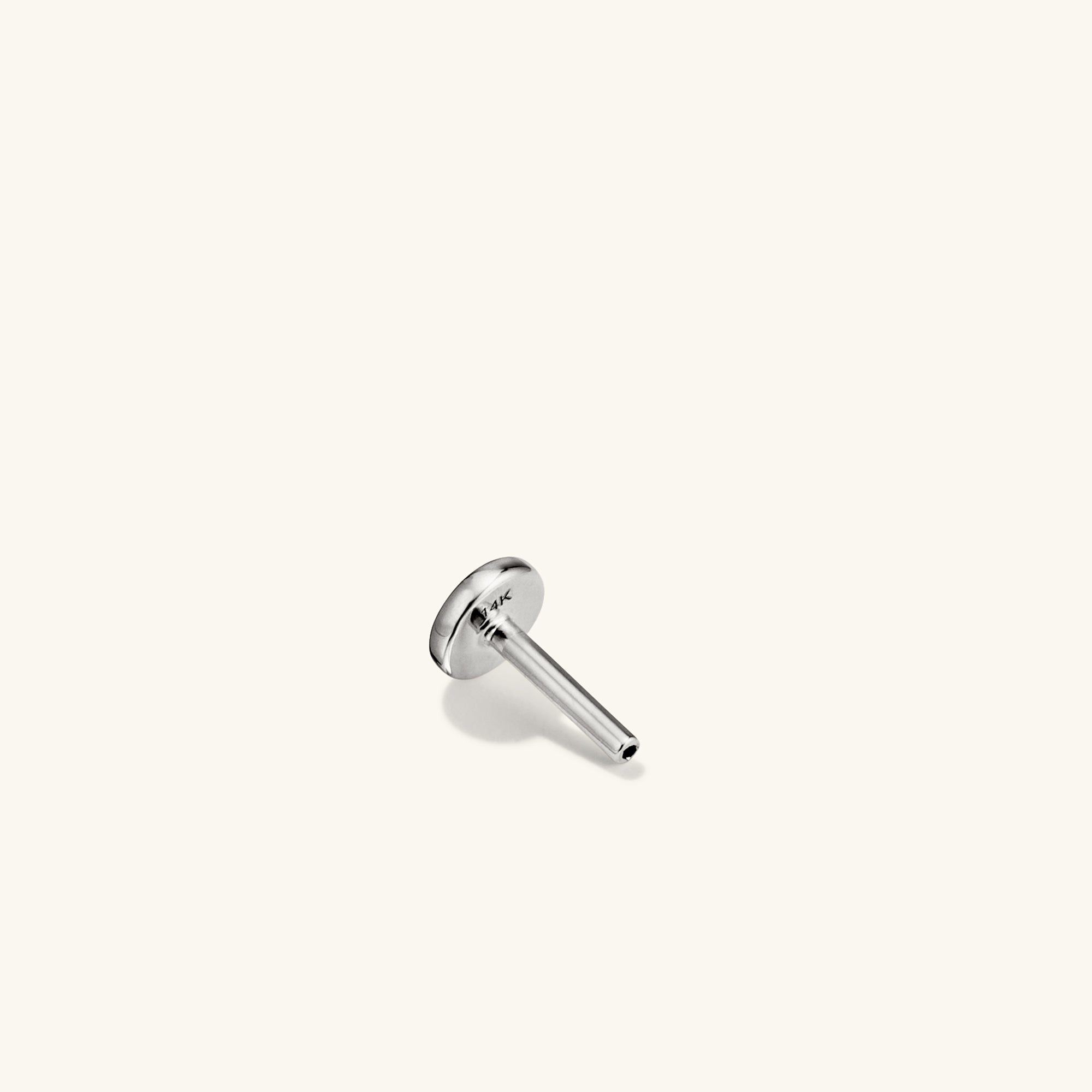 Flat Back Labret