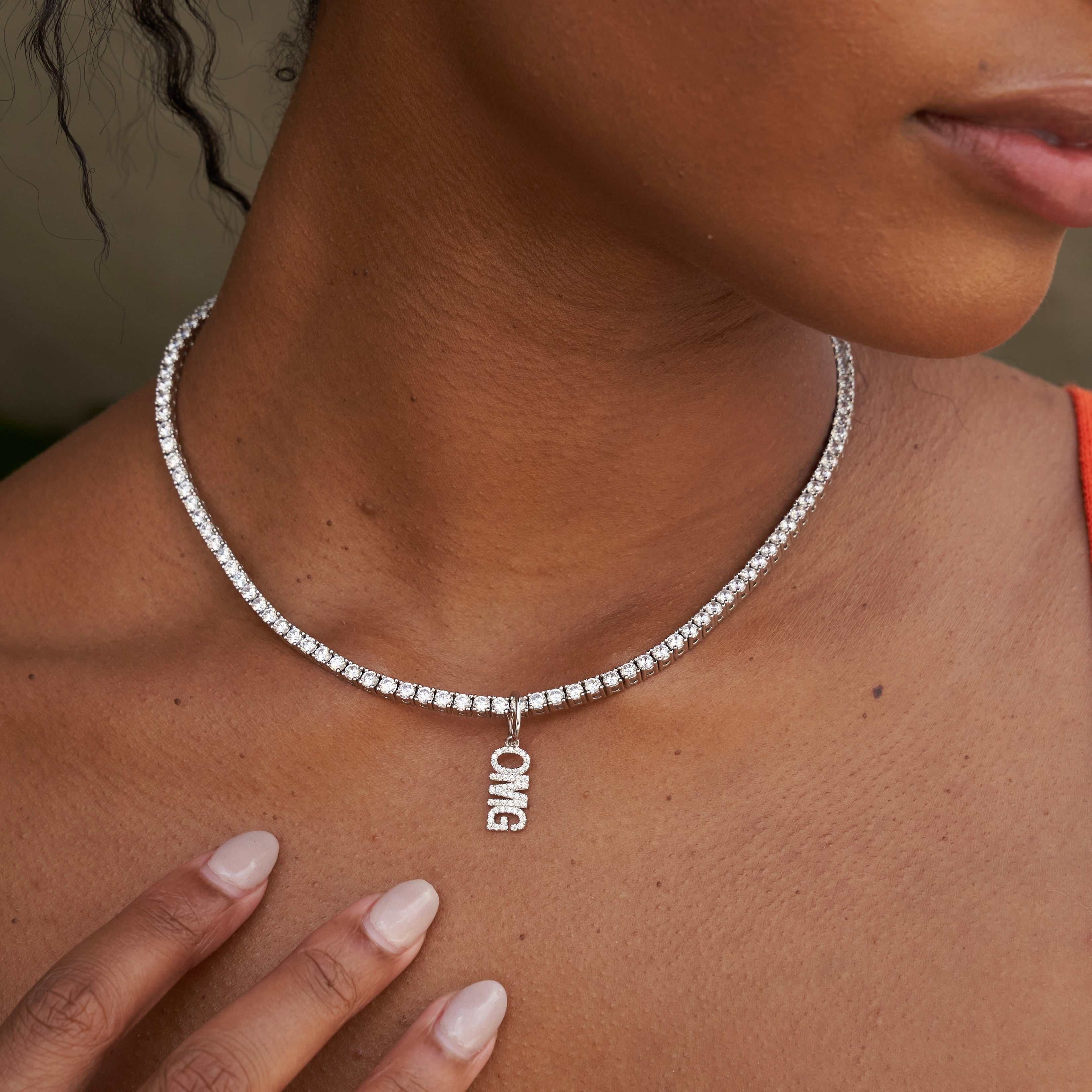 "OMG" Pendant - White Gold