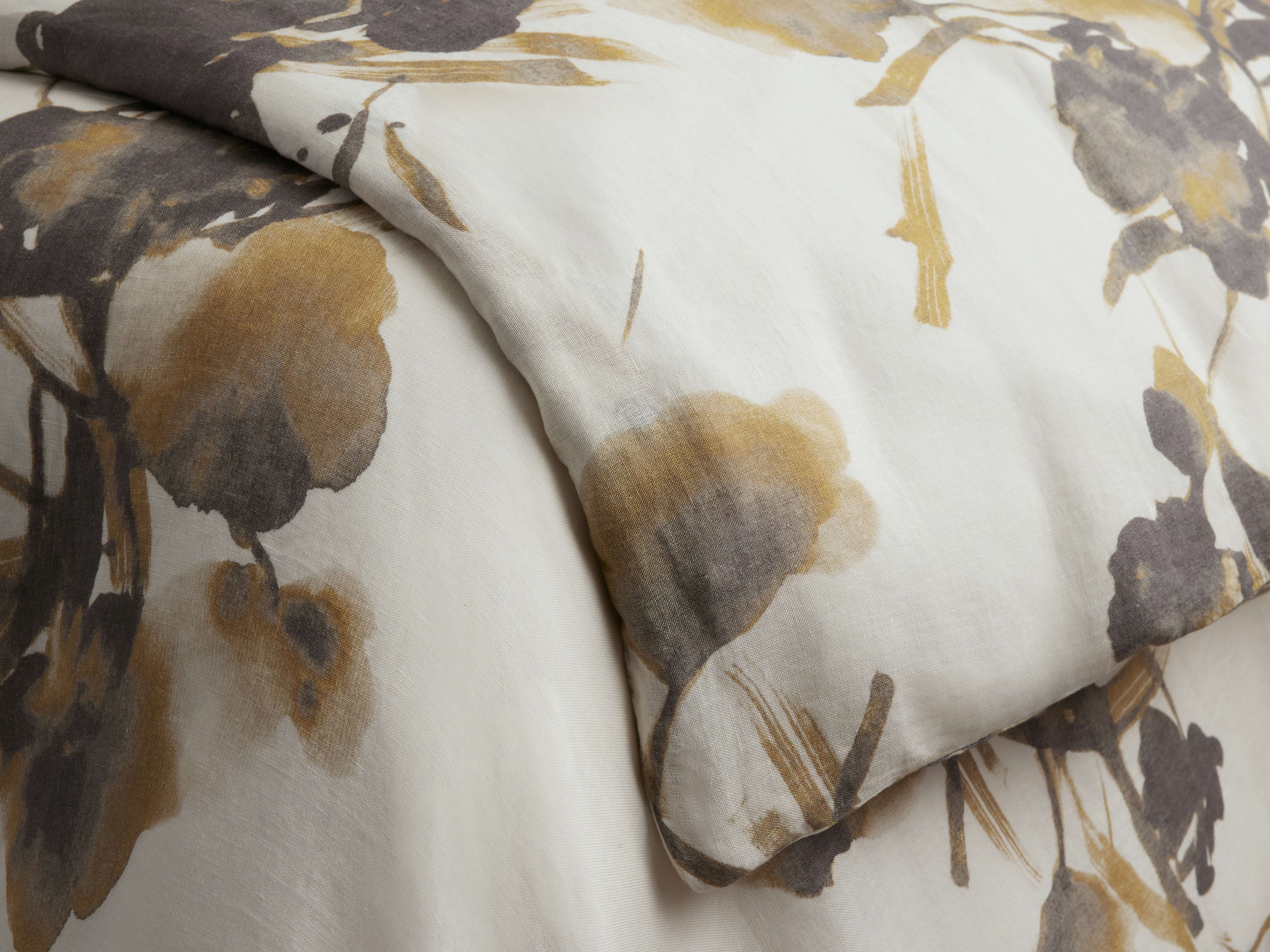 Amal Linen Duvet