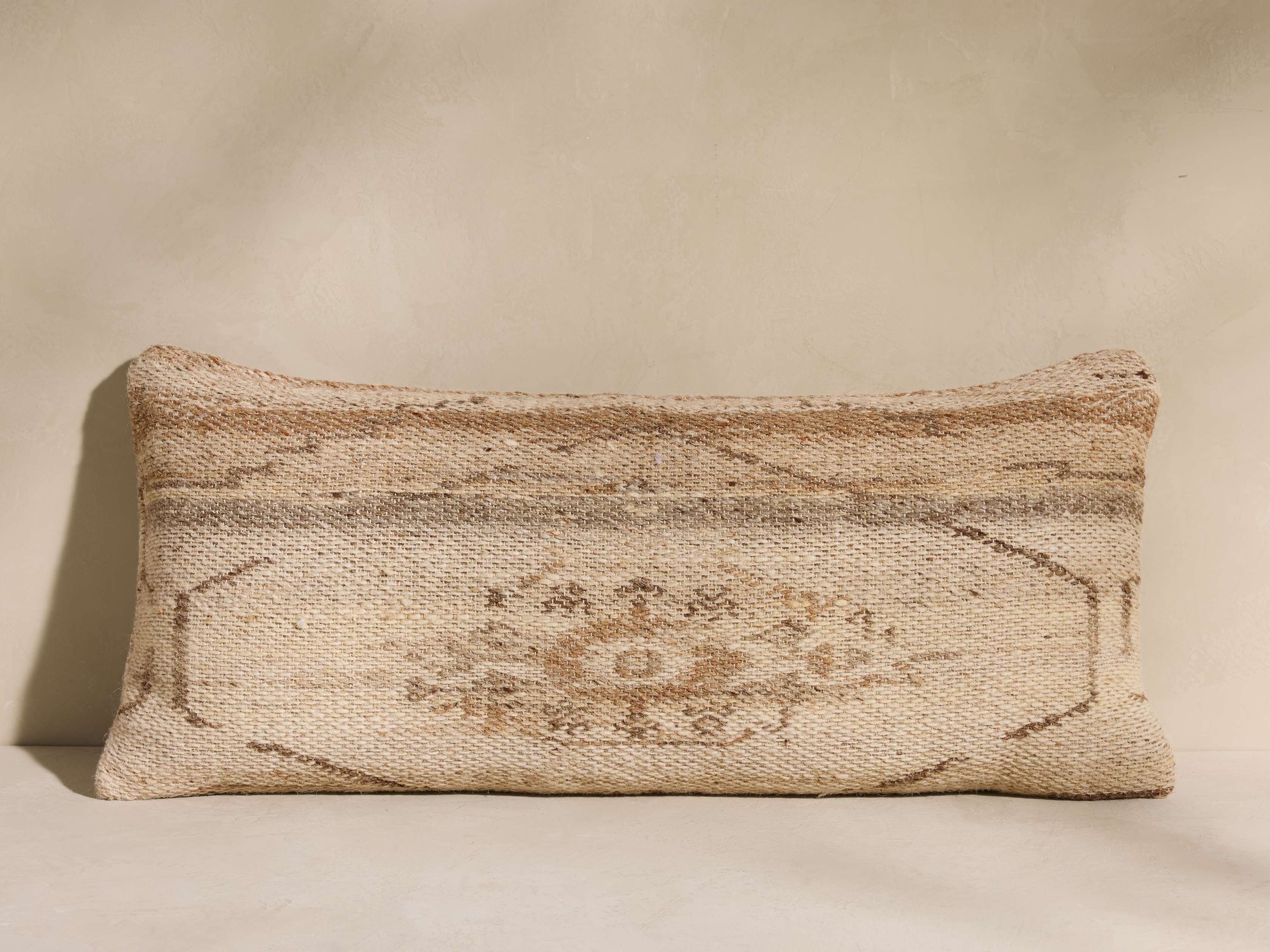 Esencia Medallion Pillow