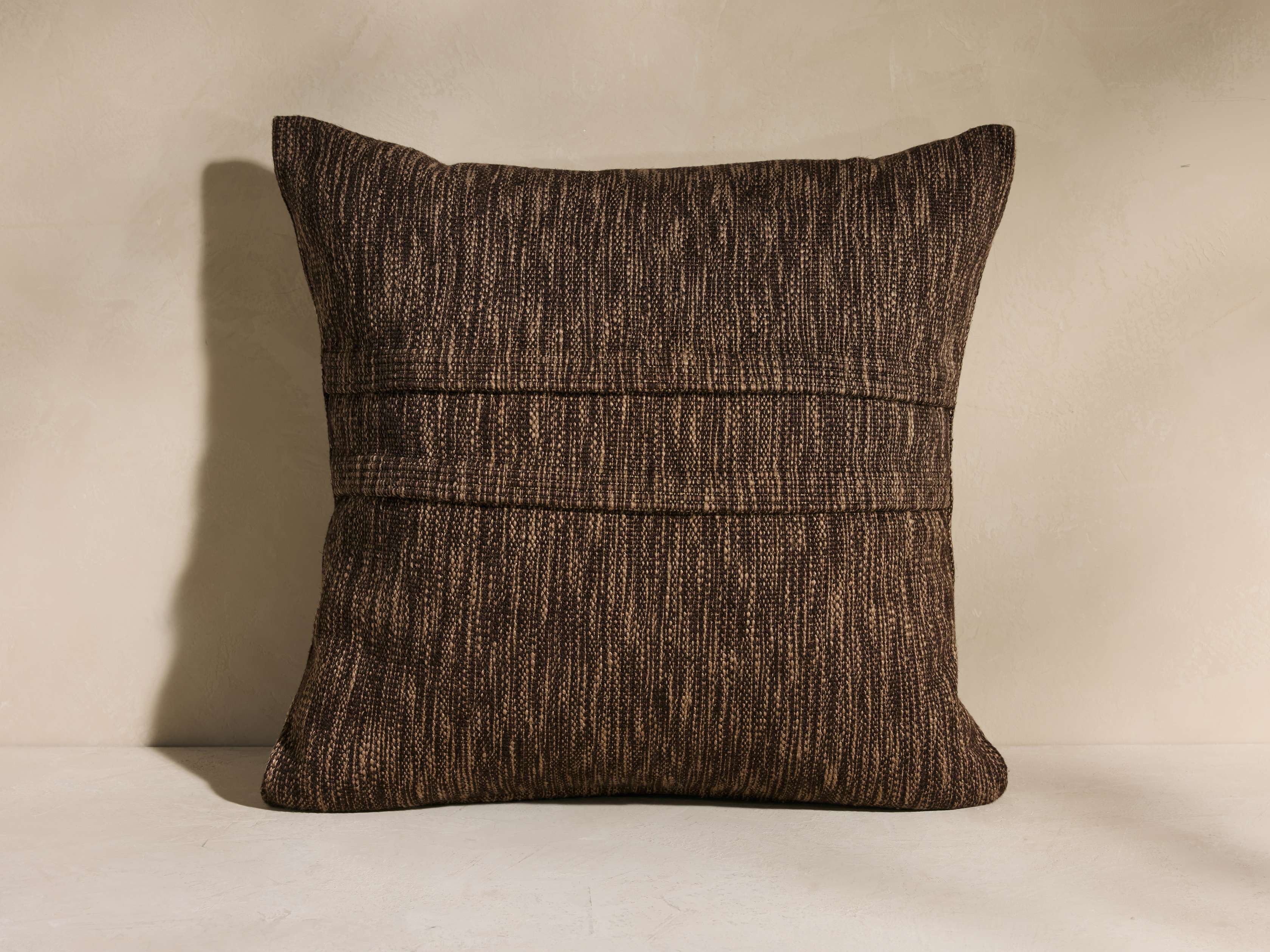 Esencia Pleated Pillow