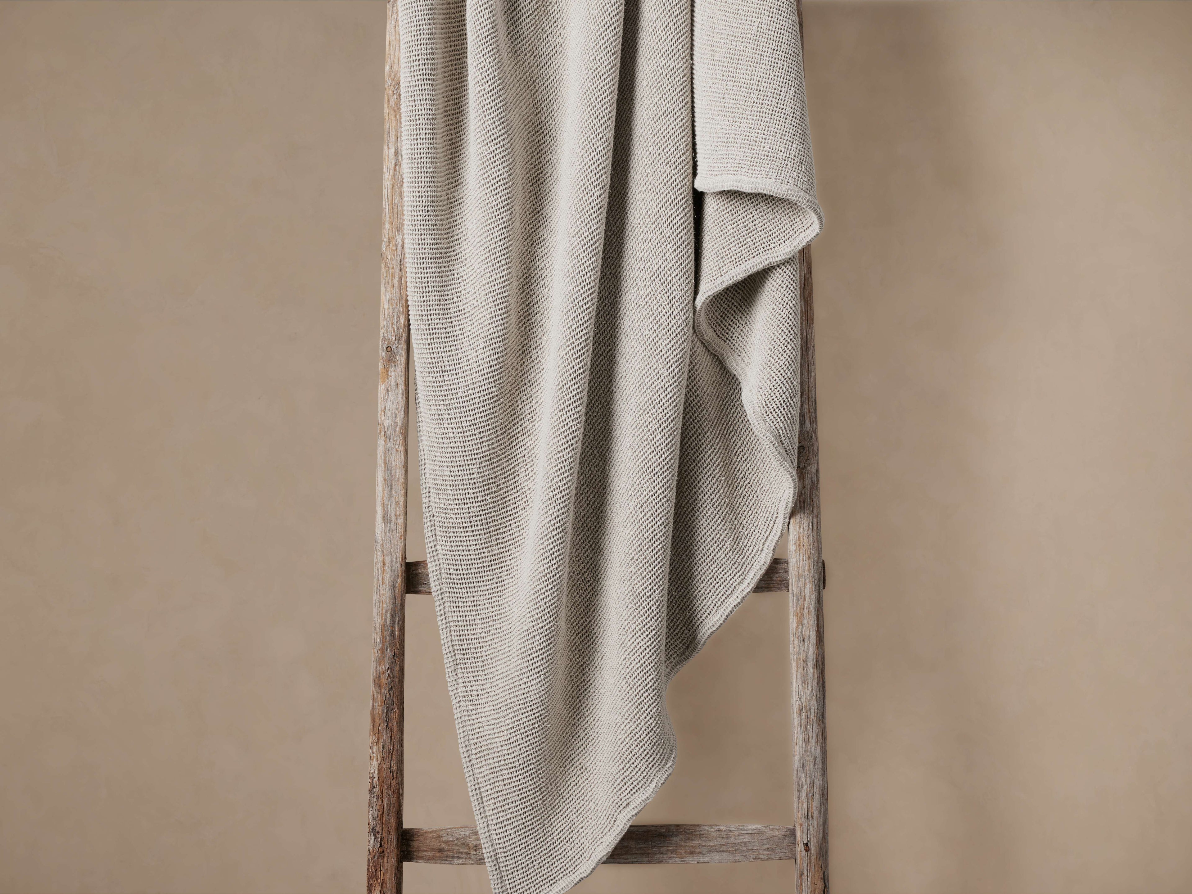 Garment-Dyed Throw in Mist