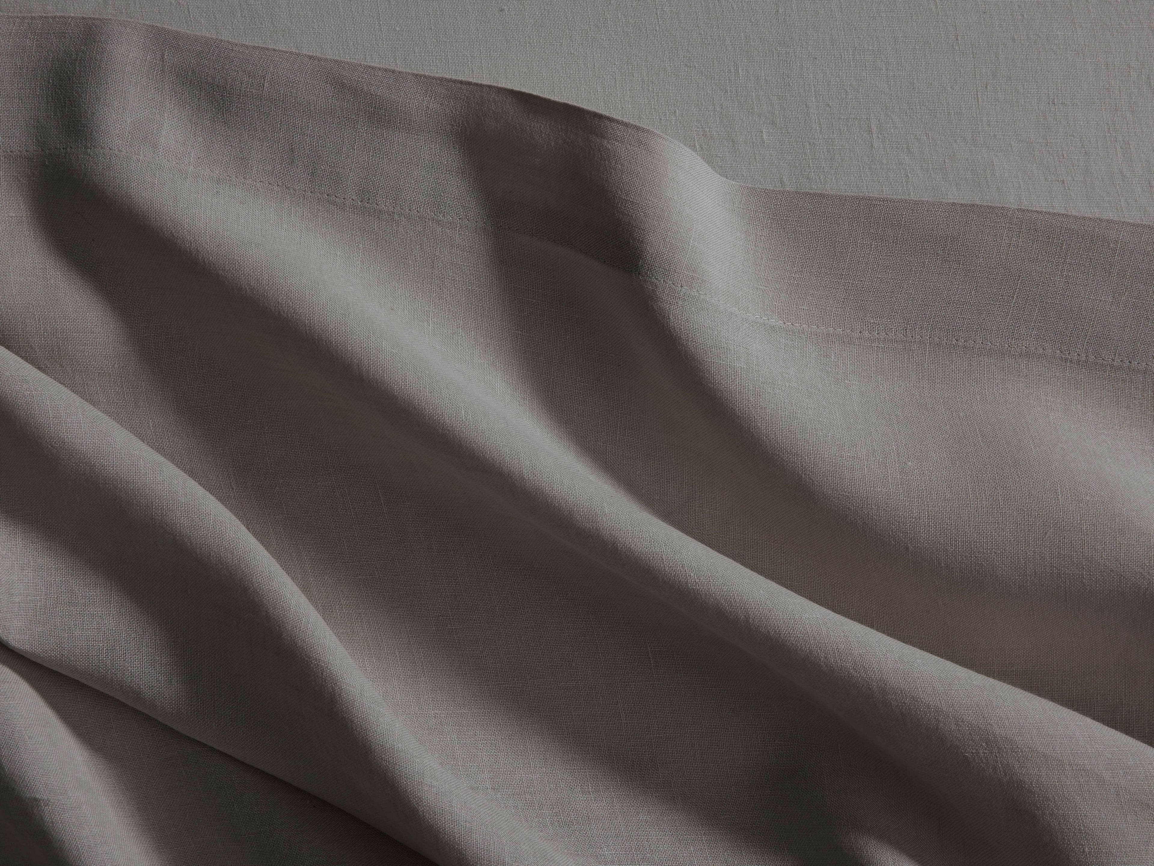 Italian Garment-Dyed Linen Flat Sheet in Mink
