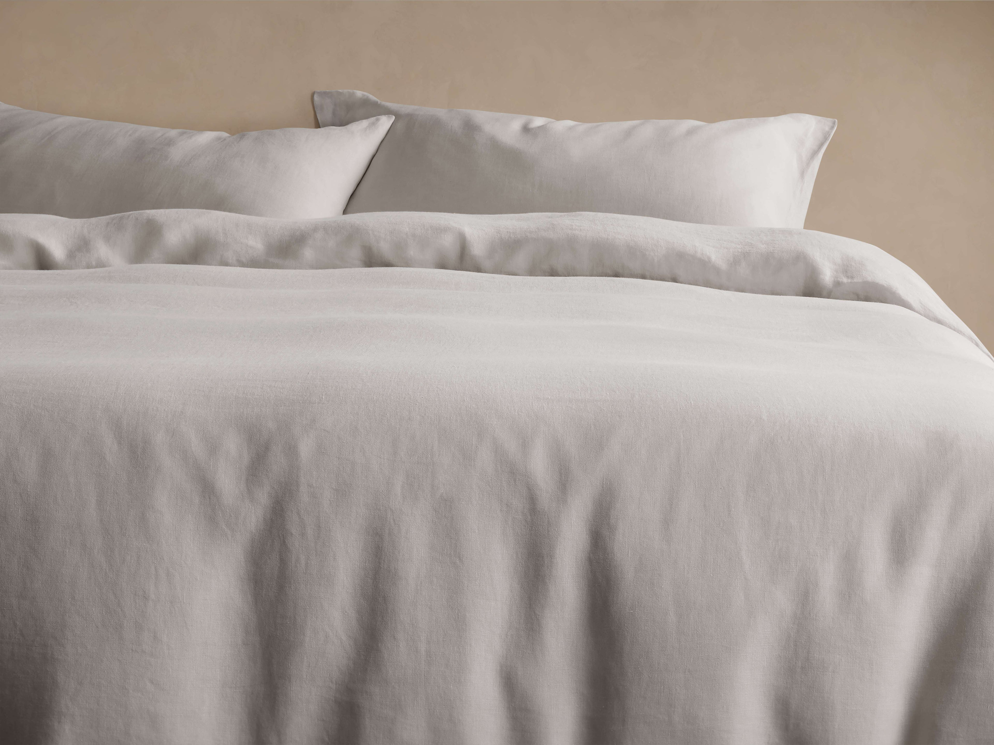 Italian Garment-Dyed Linen Duvet Set in Natural