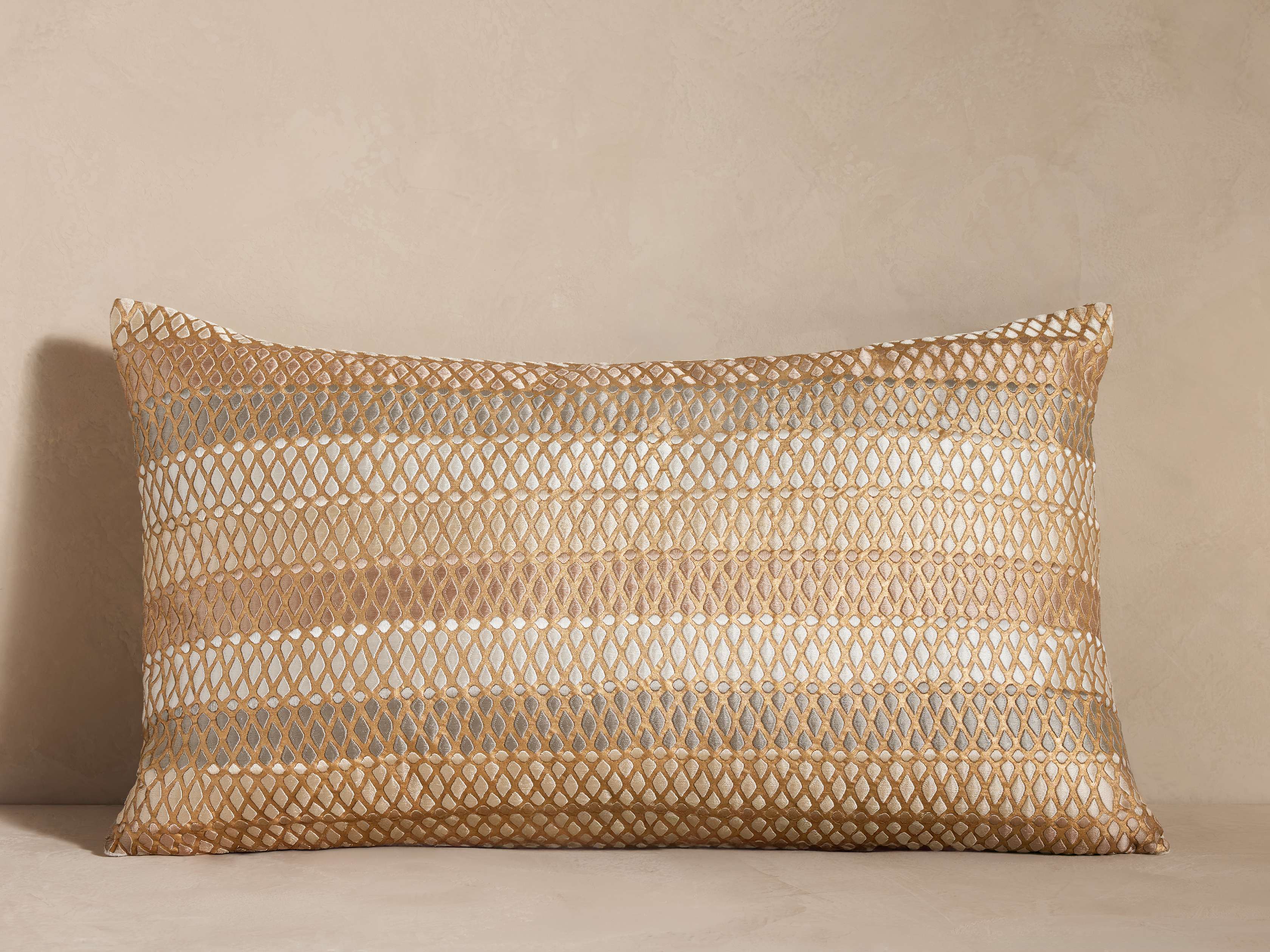 Muir Lumbar Pillow Cover