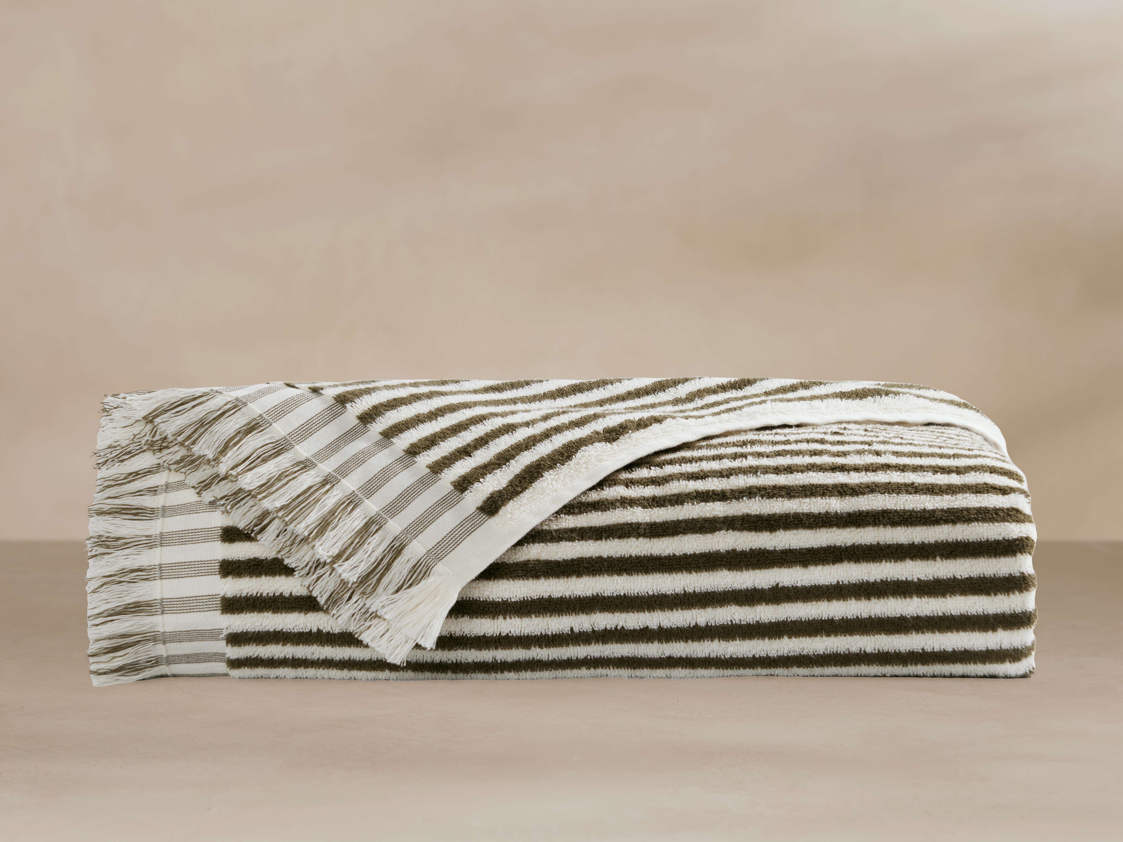 Rivi Beach Towel in Olive