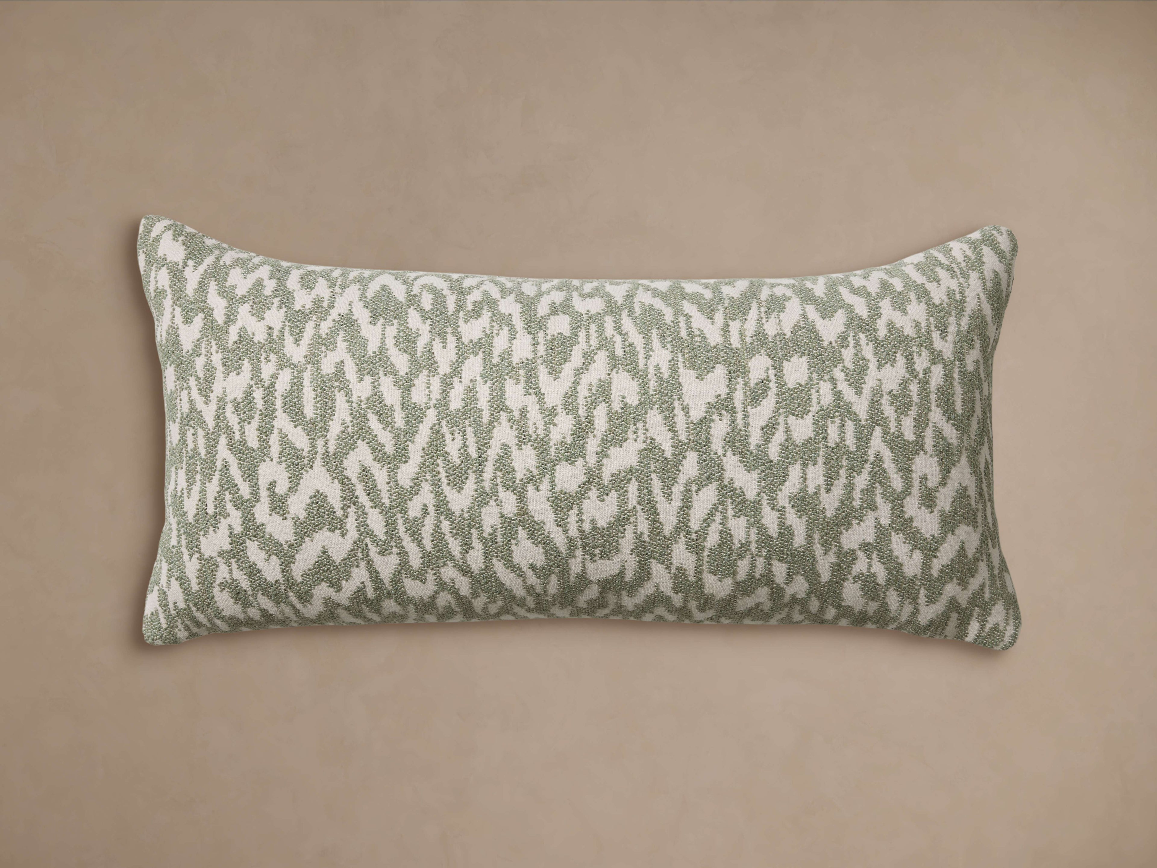 Ceylon Outdoor Lumbar Pillow Cover