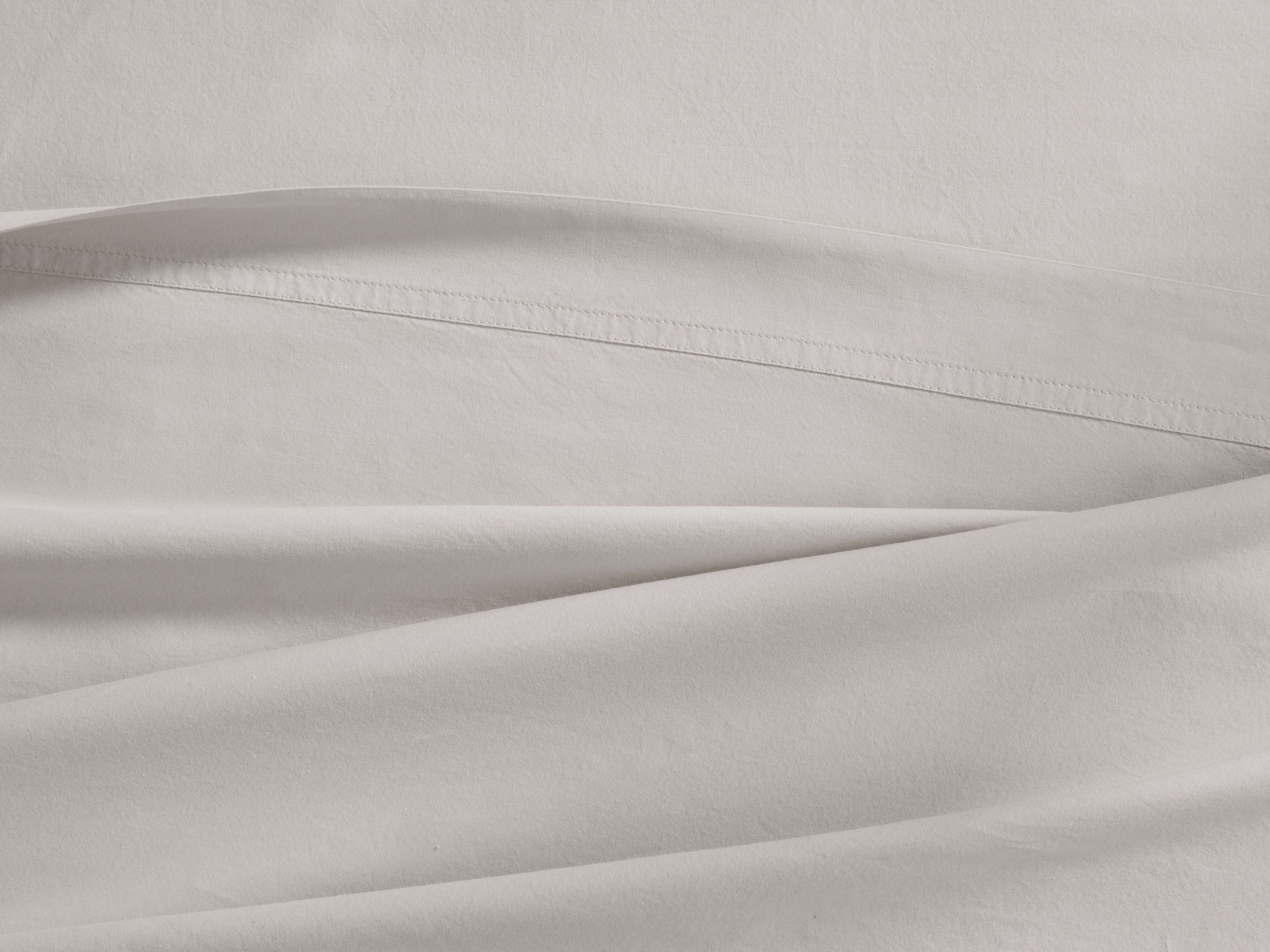 Italian Garment-Dyed Percale Flat Sheet in Natural