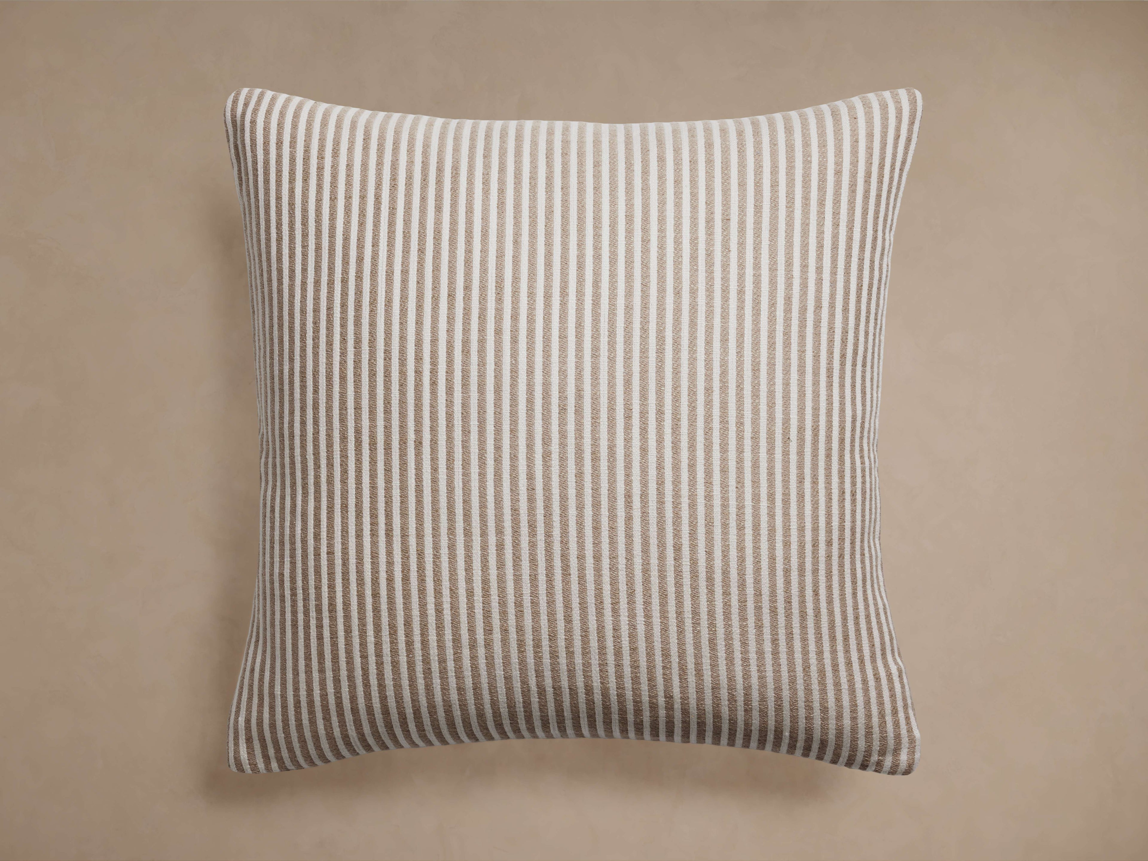 Ruoti Pillow
