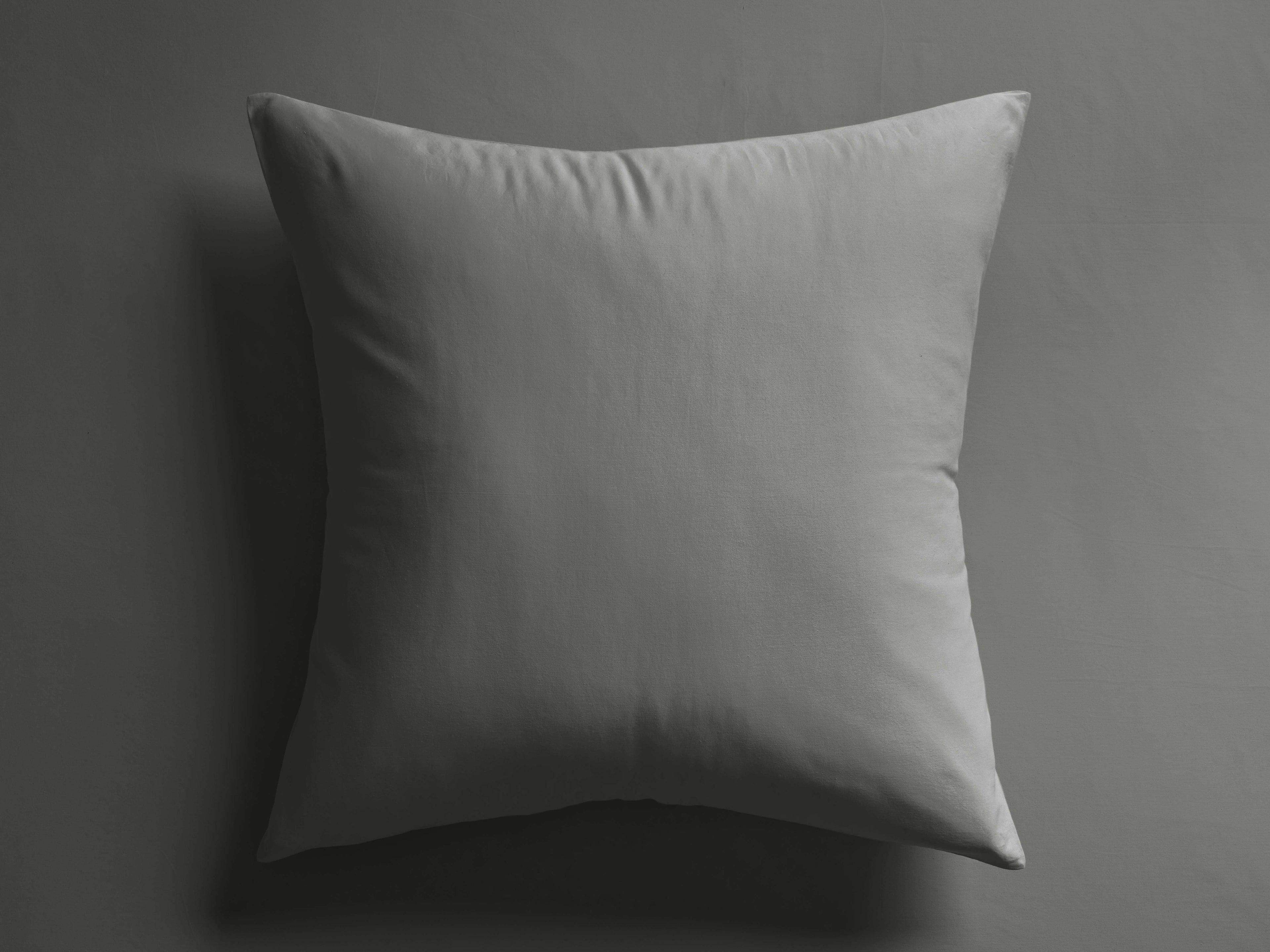 Italian Garment-Dyed Sateen Sham in Charcoal