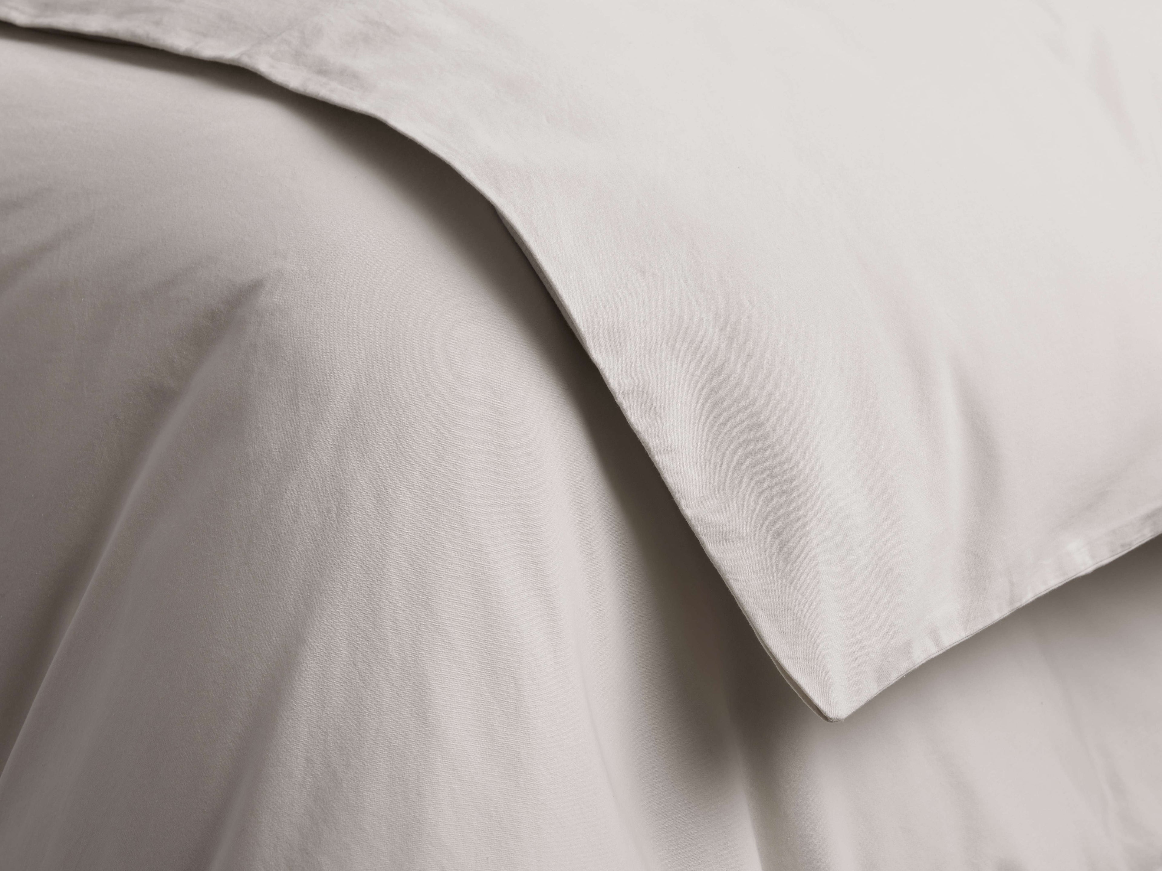 Italian Garment-Dyed Sateen Duvet in Natural