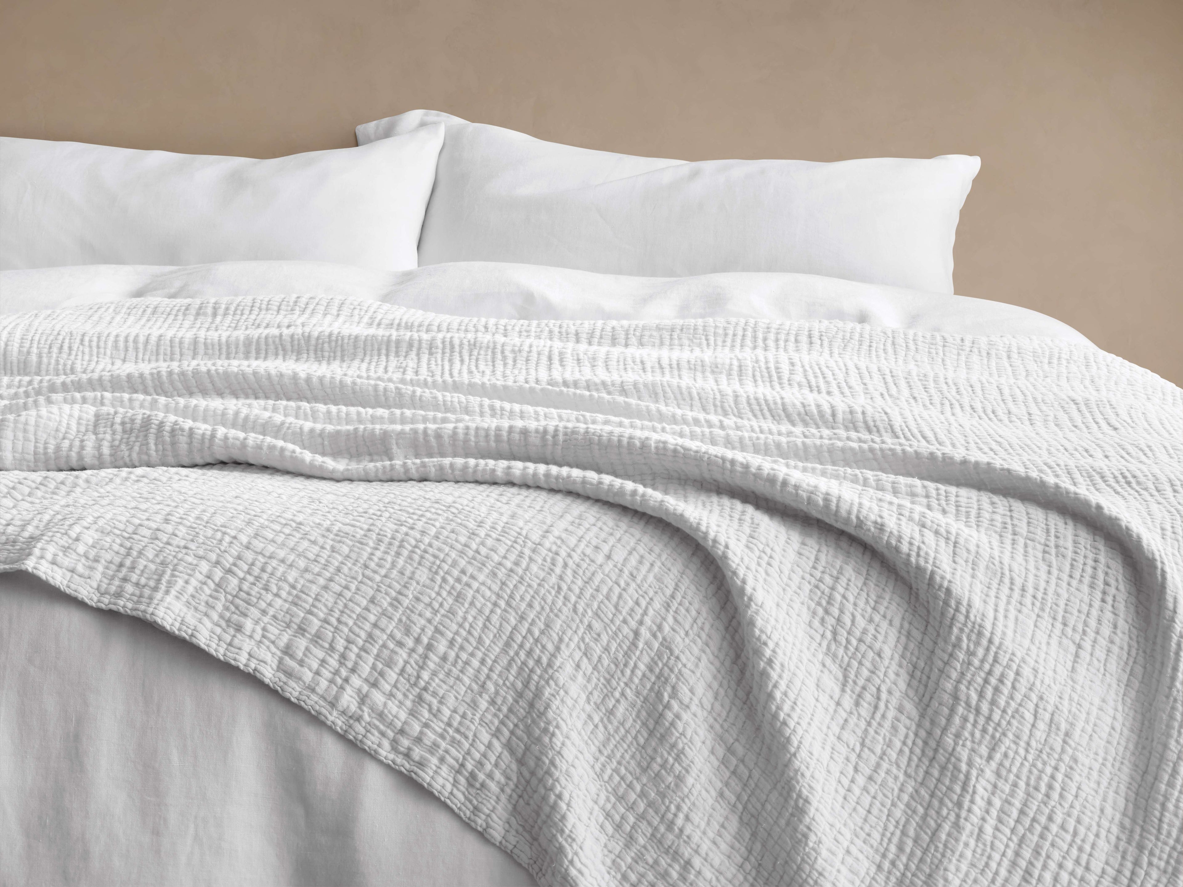 Zehra Linen Bed Blanket in White