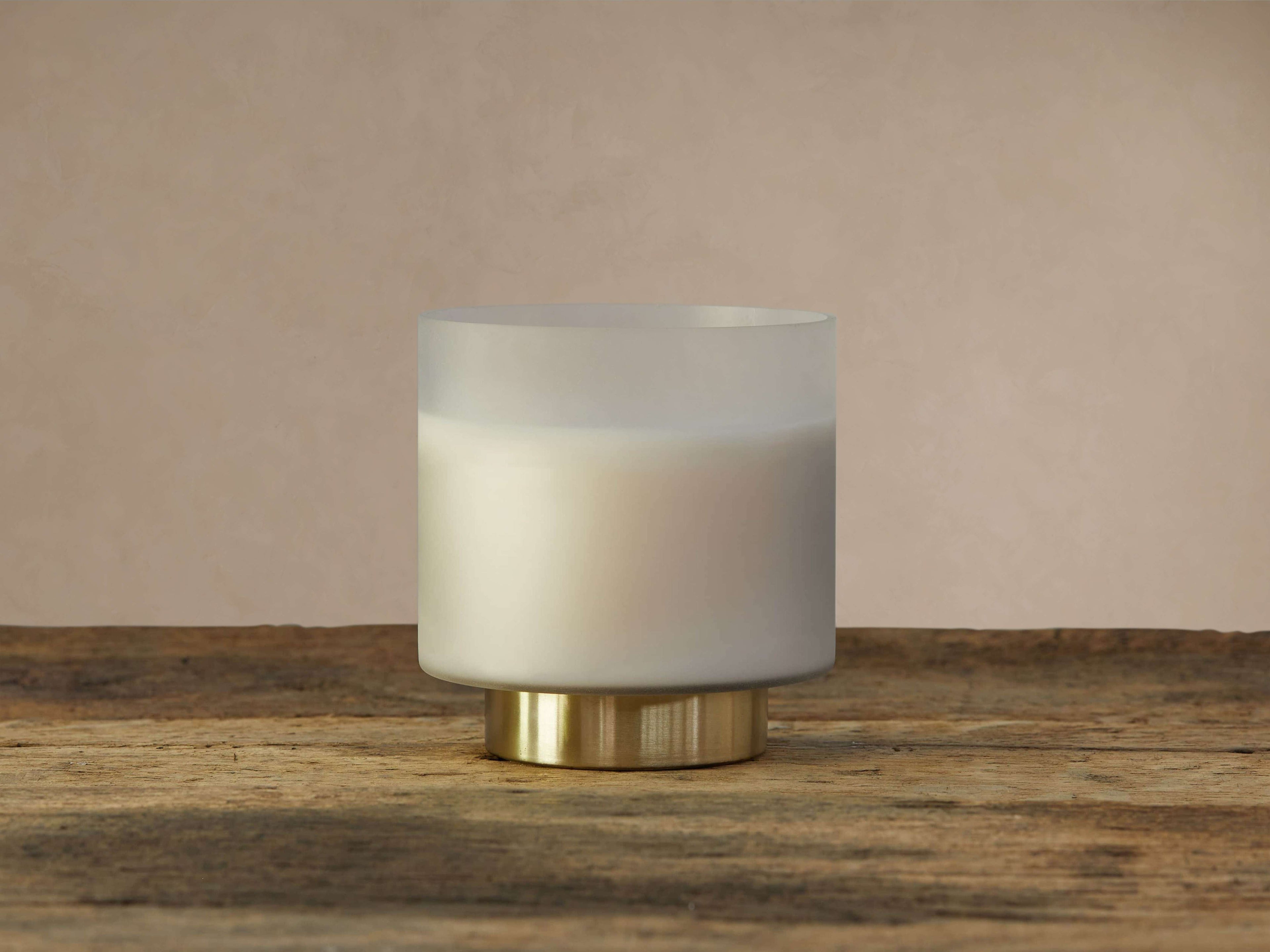 Retreat Tobacco Amber Candle