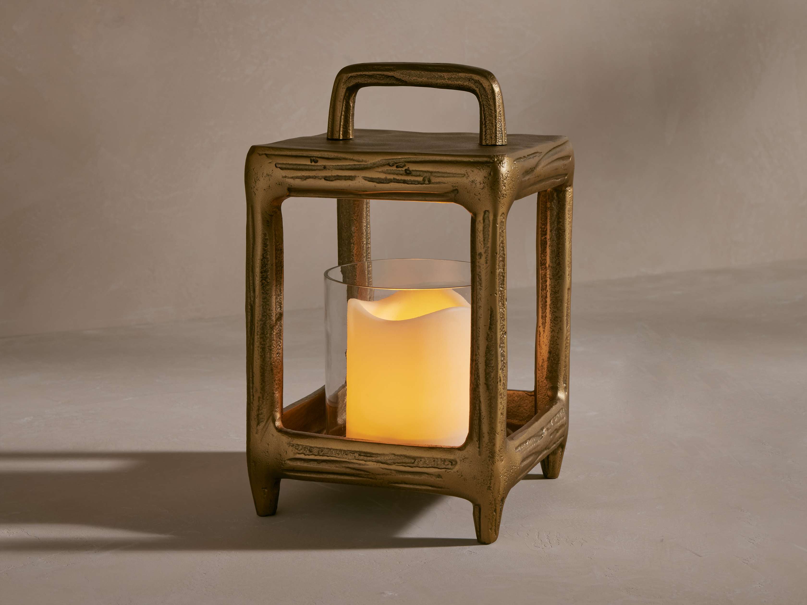 Arren Footed Lantern