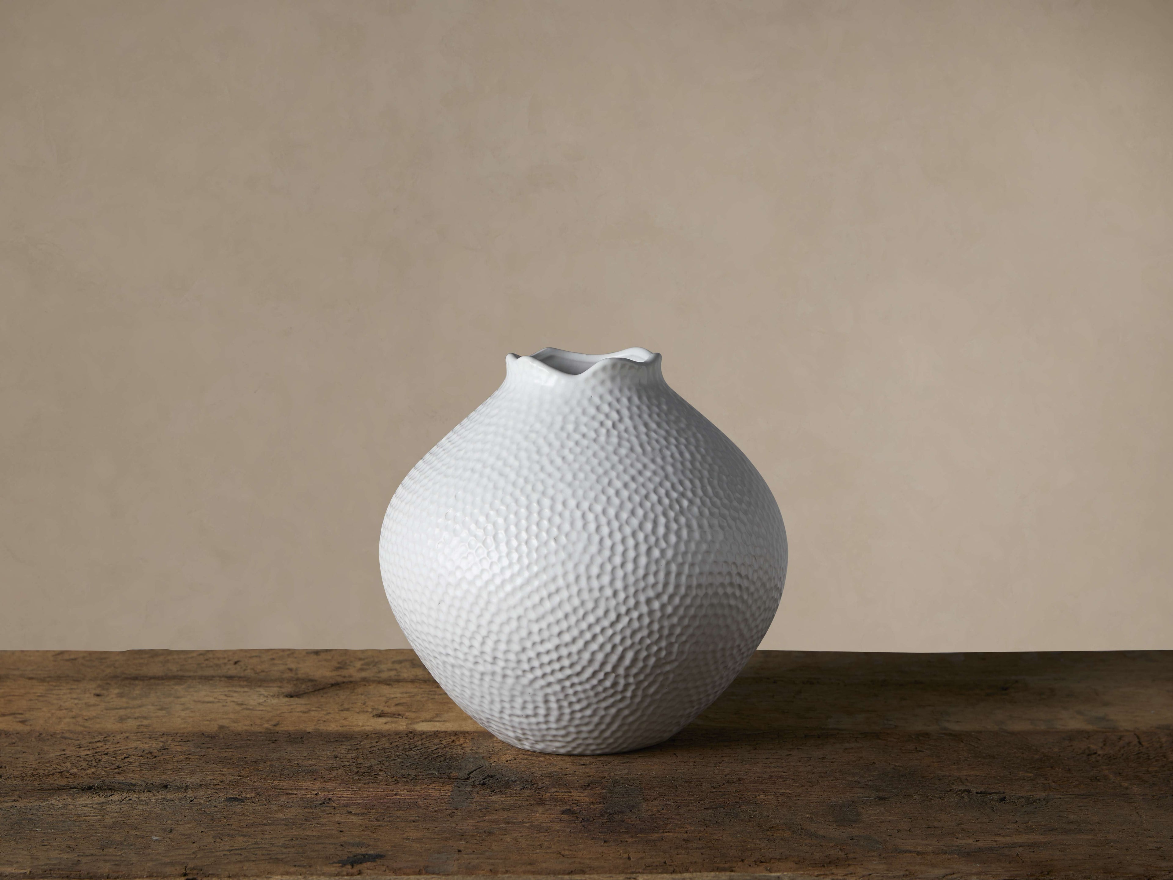 Eva Round Vase