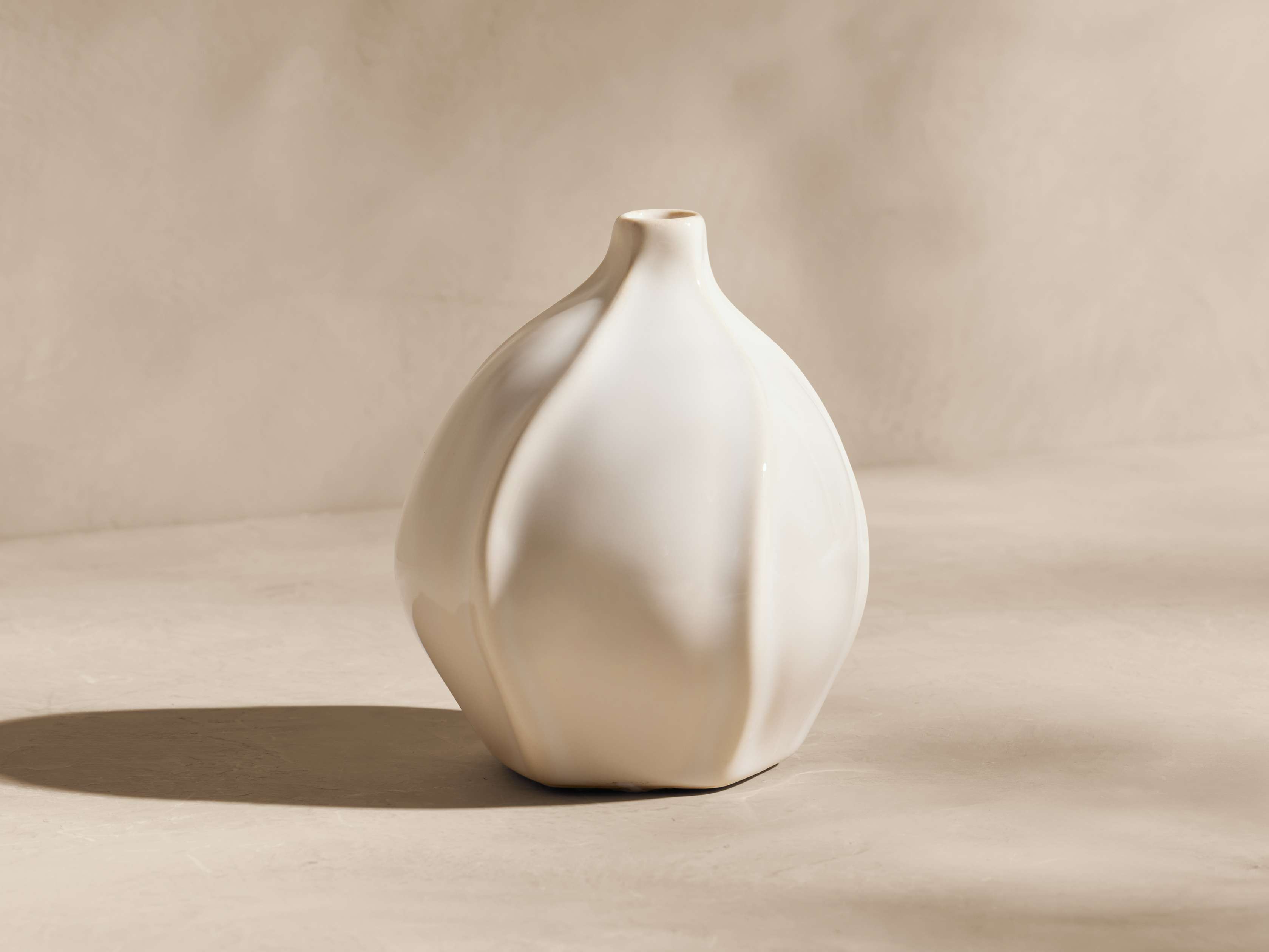 Eva Seedpod Bud Vase