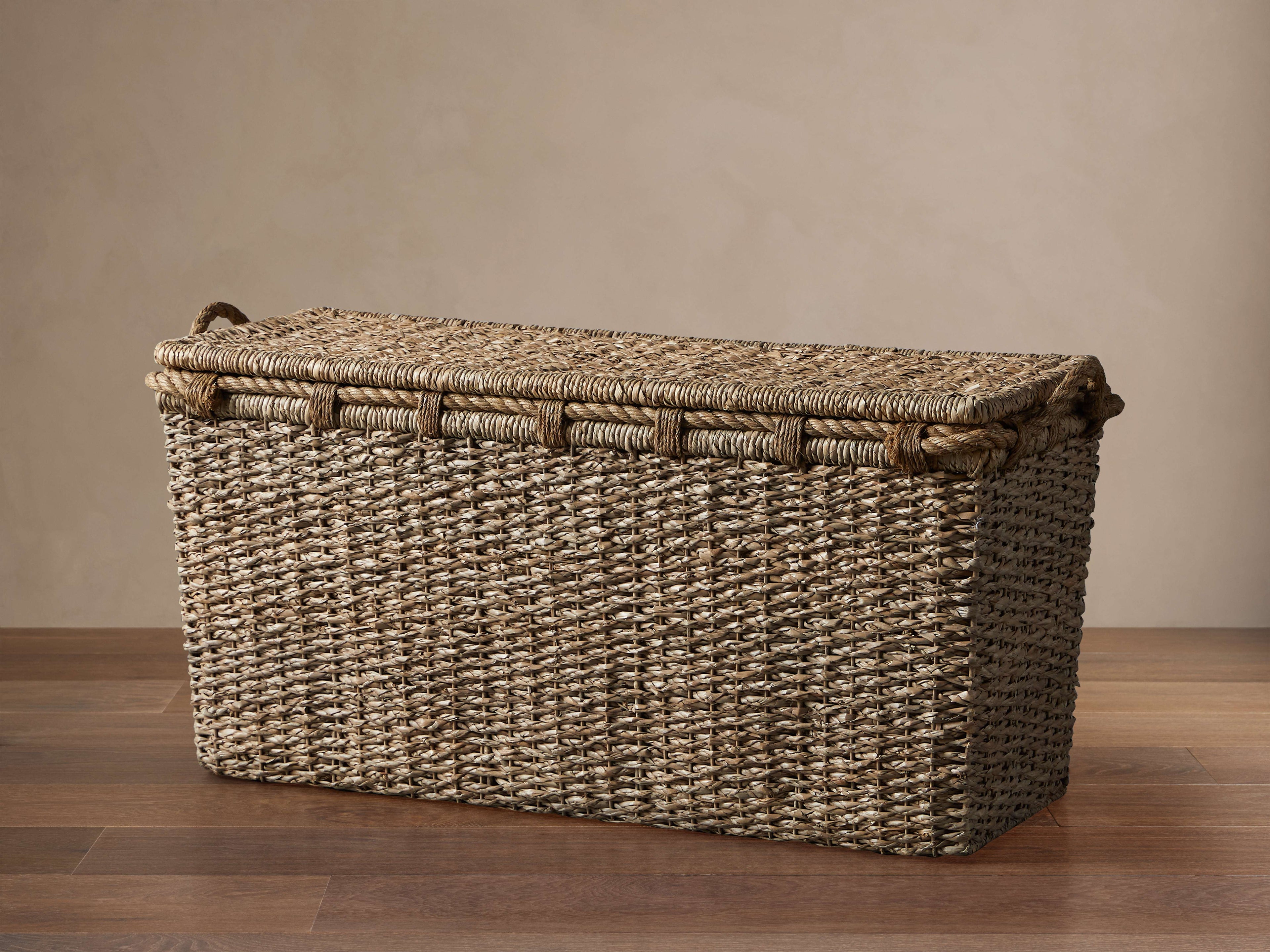 Entry Console Basket in Natural
