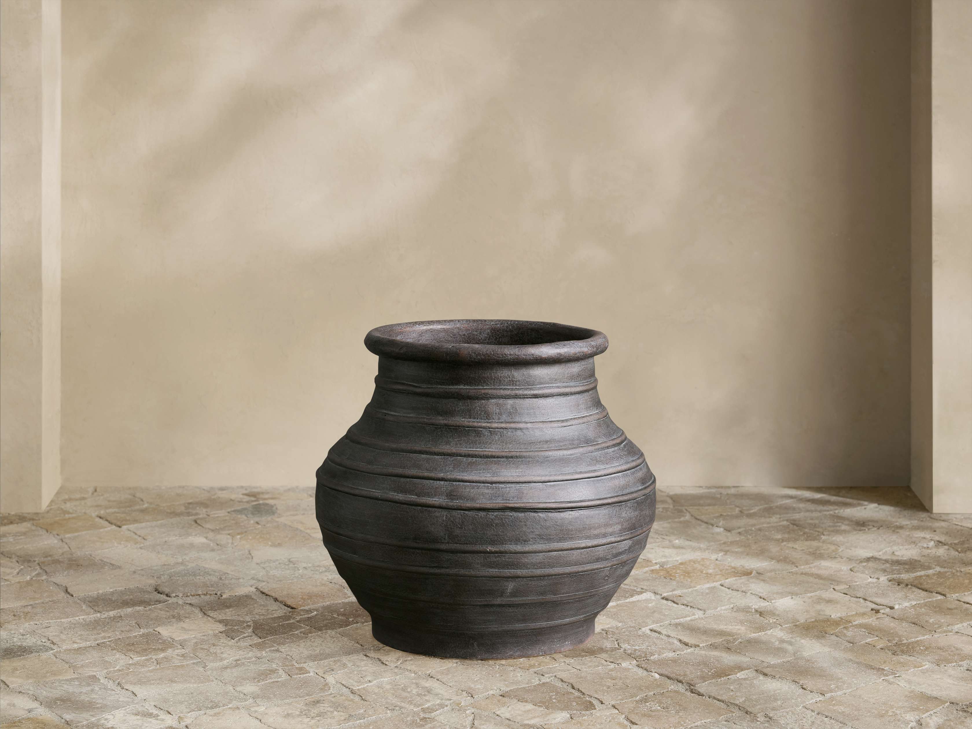 Artem Outdoor Planter