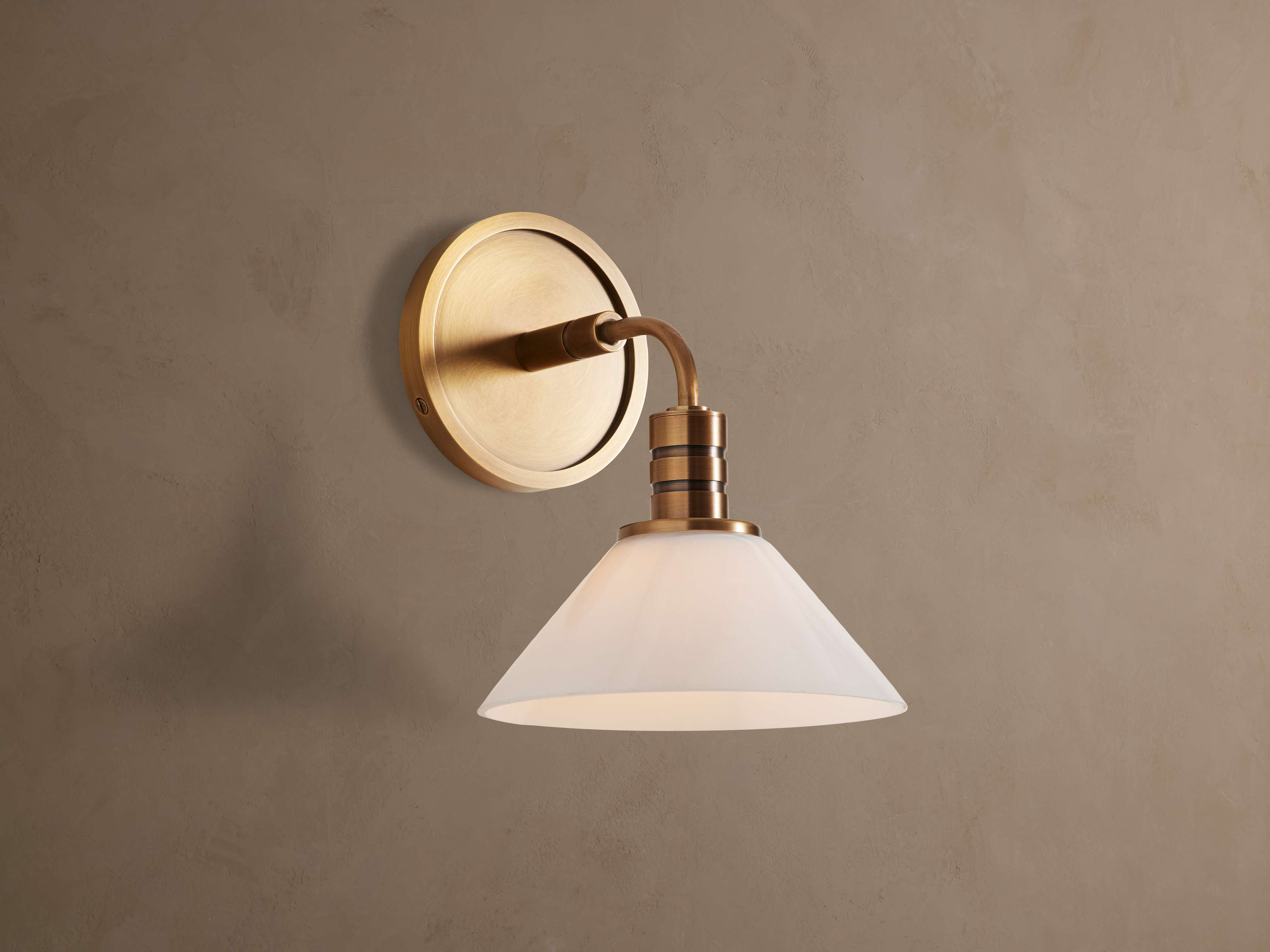 Theron Sconce