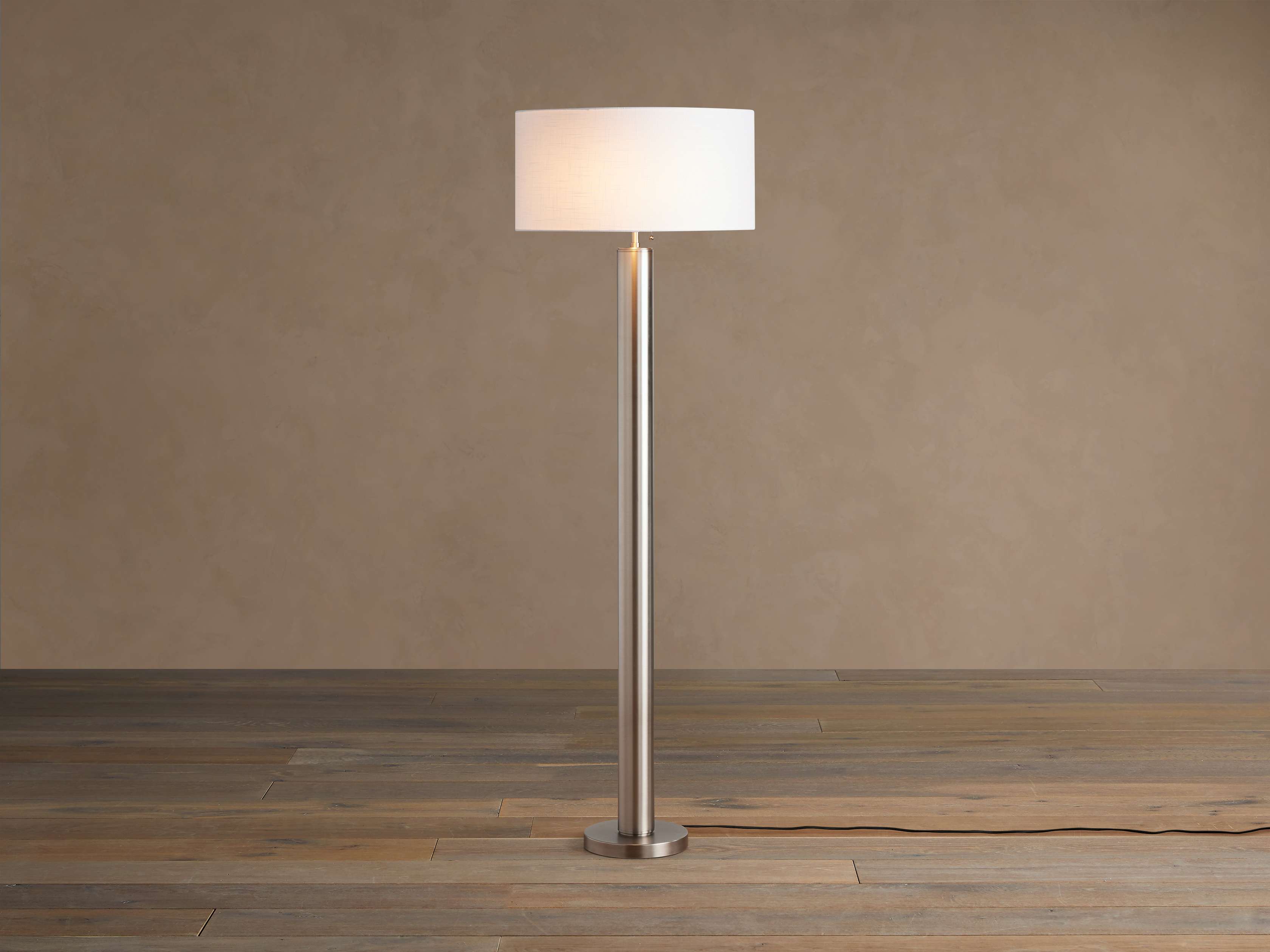 Linden Floor Lamp in Pewter