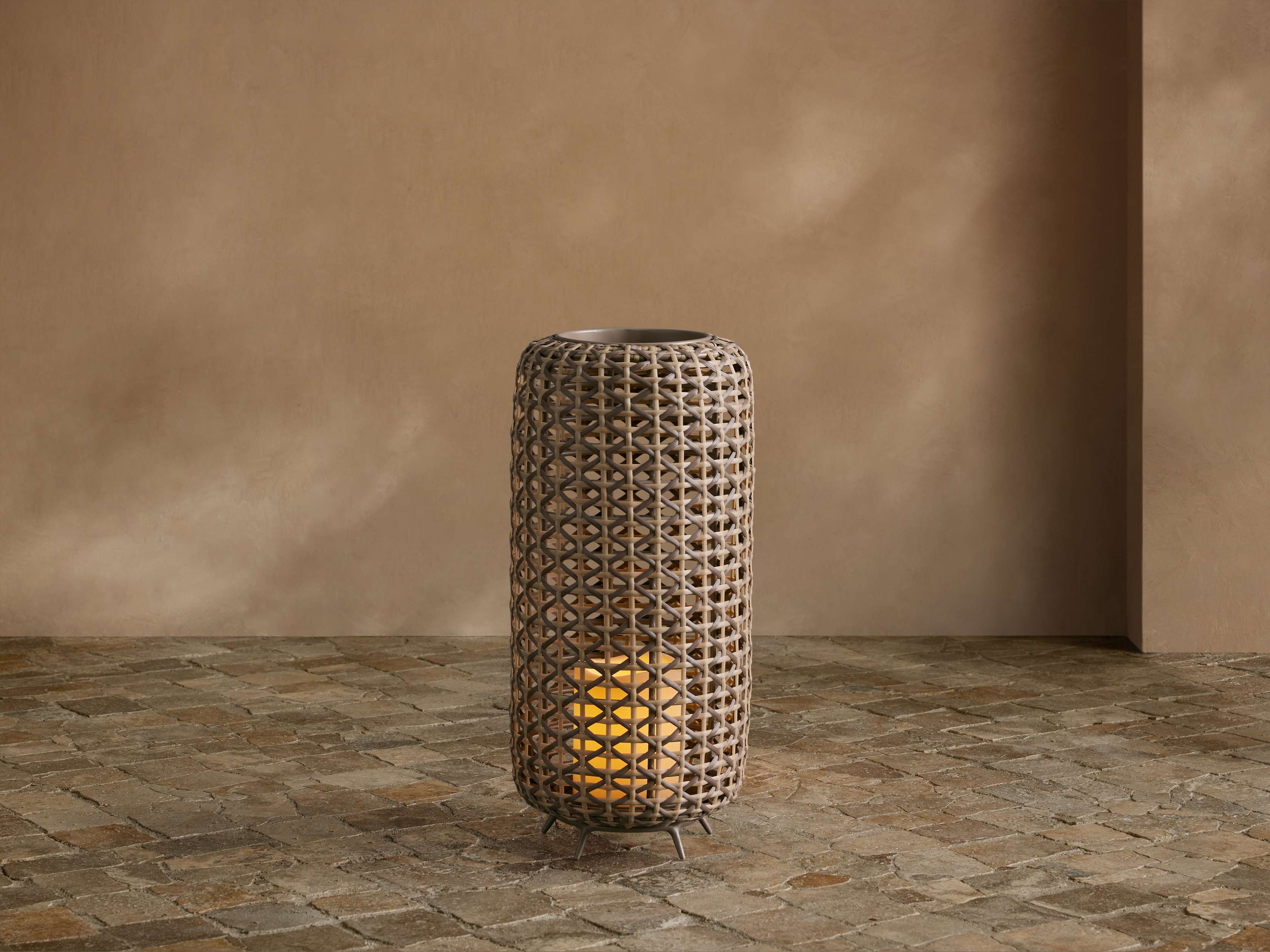 Noale Outdoor Medium Lantern