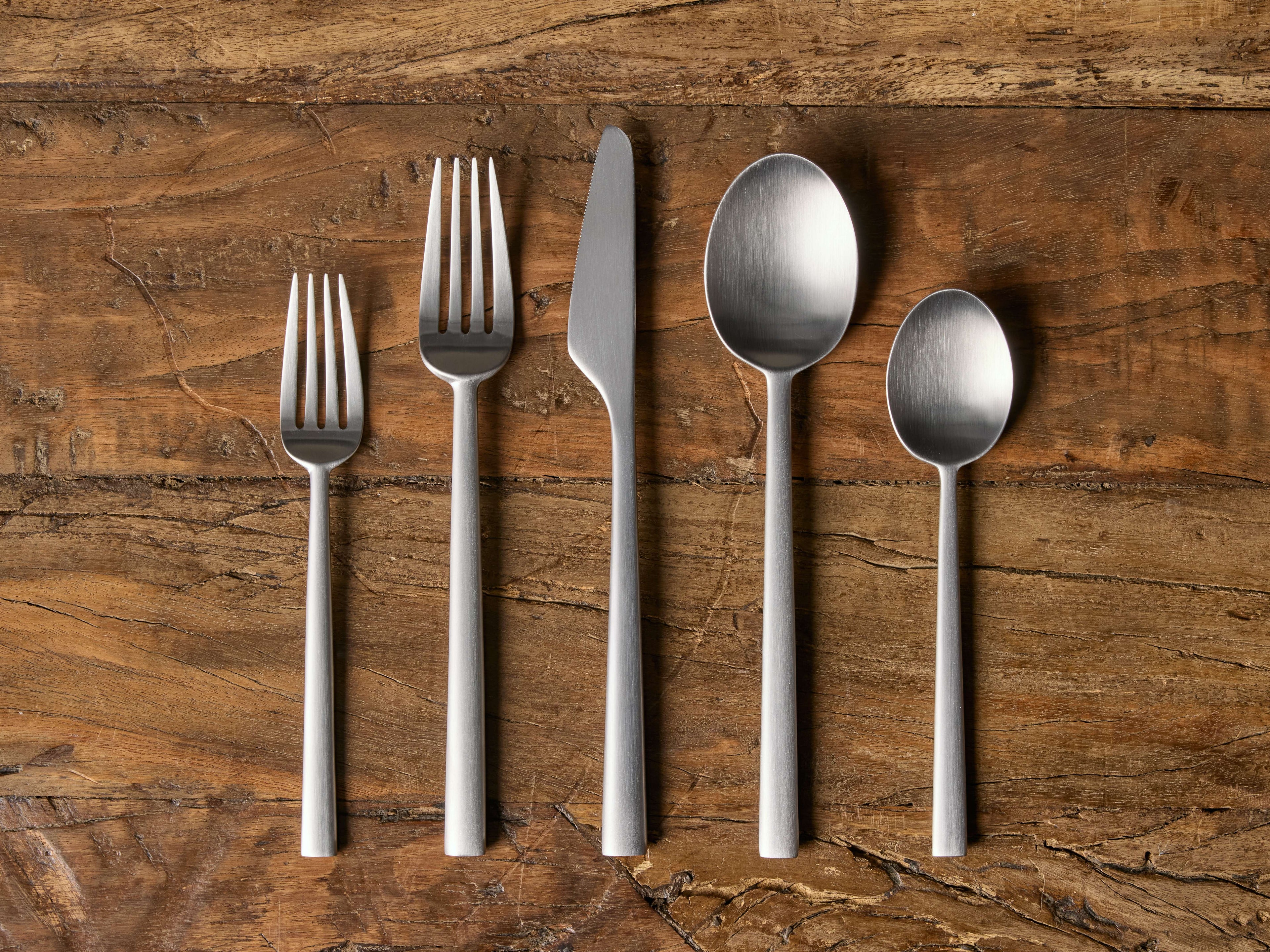 Holmes Five Piece Place Setting