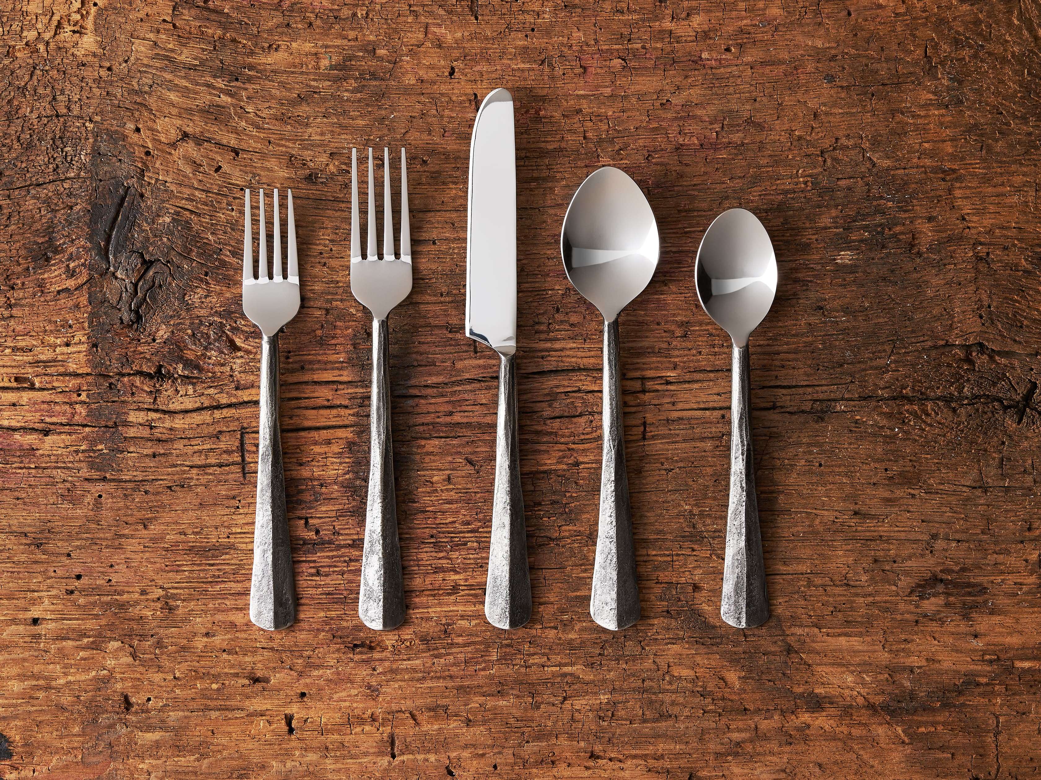 Arber Five Piece Place Setting in Black