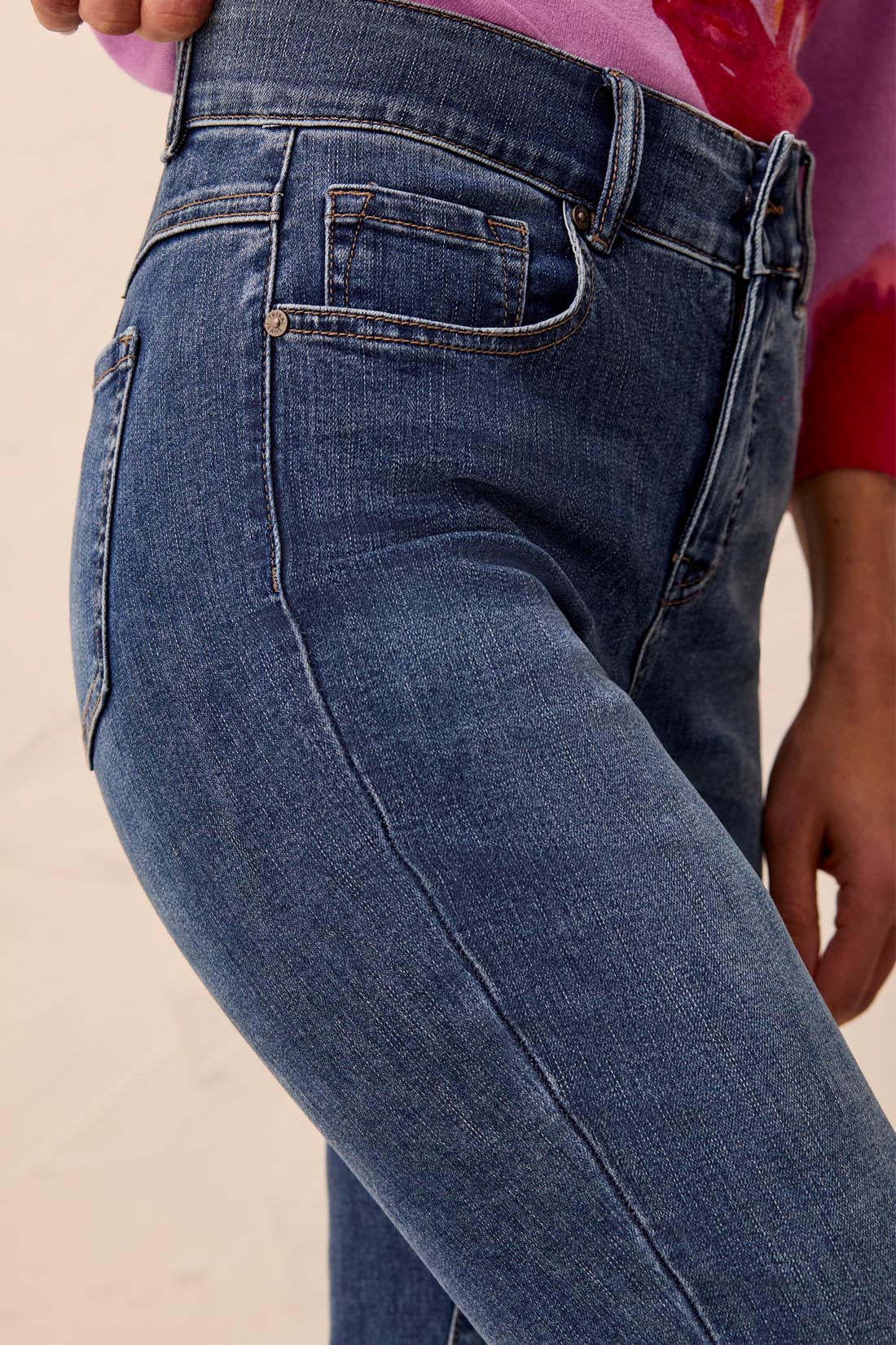 Sophia Curvy Year Round Basics Straight Leg Denim Jeans-Dk.Vintage