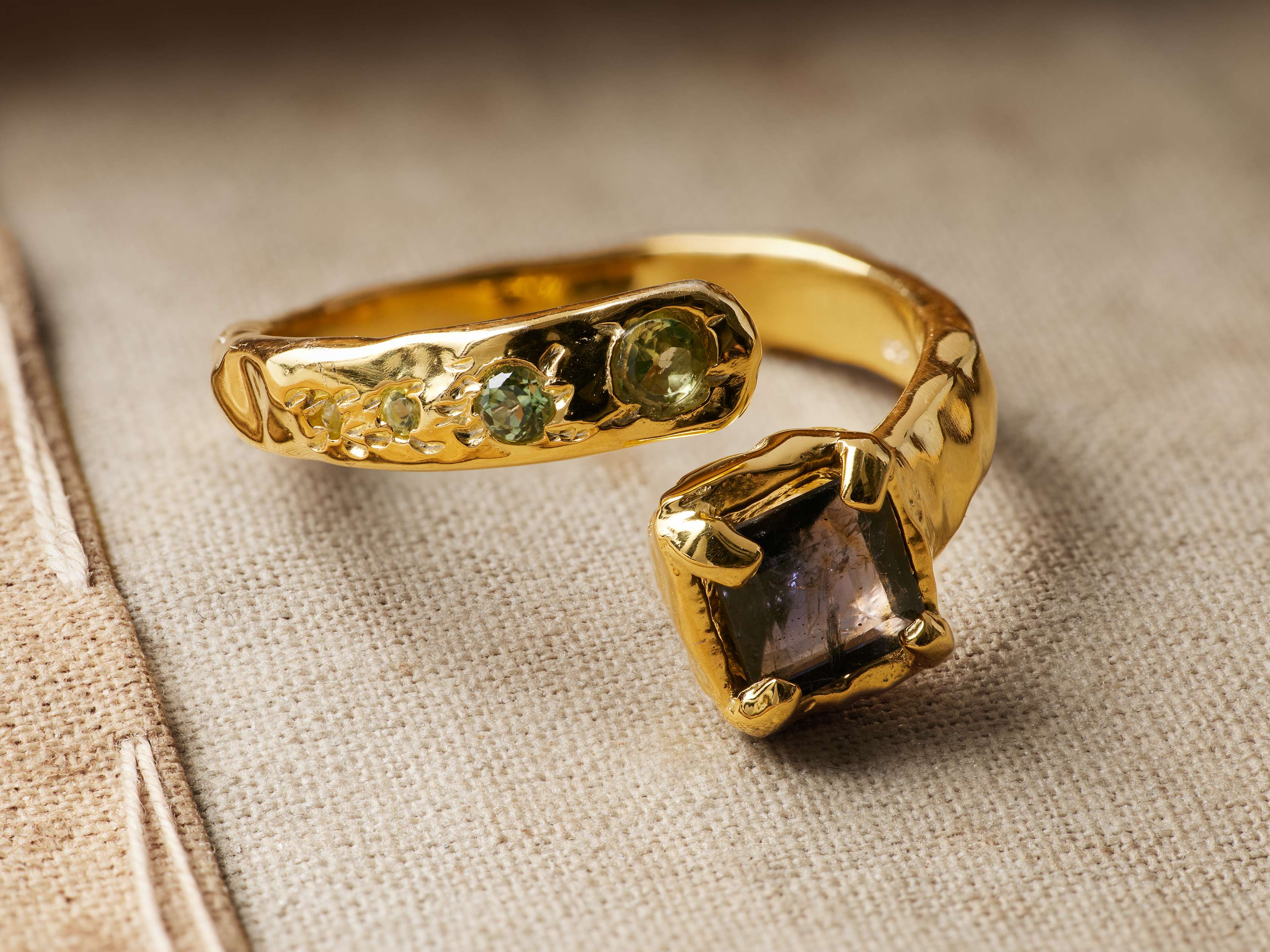 Safiya Ring